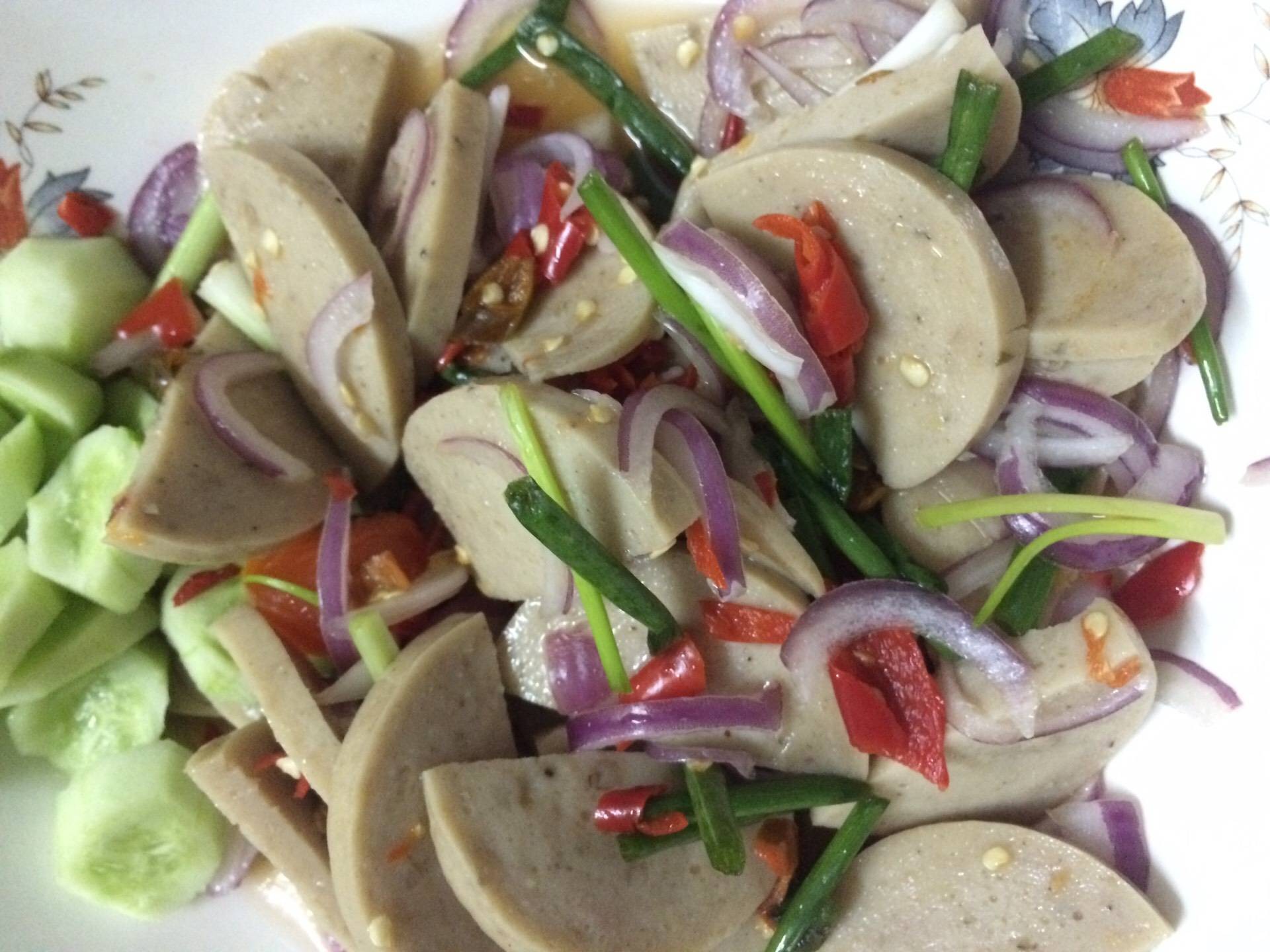 ยำแซ่บหมูยอ