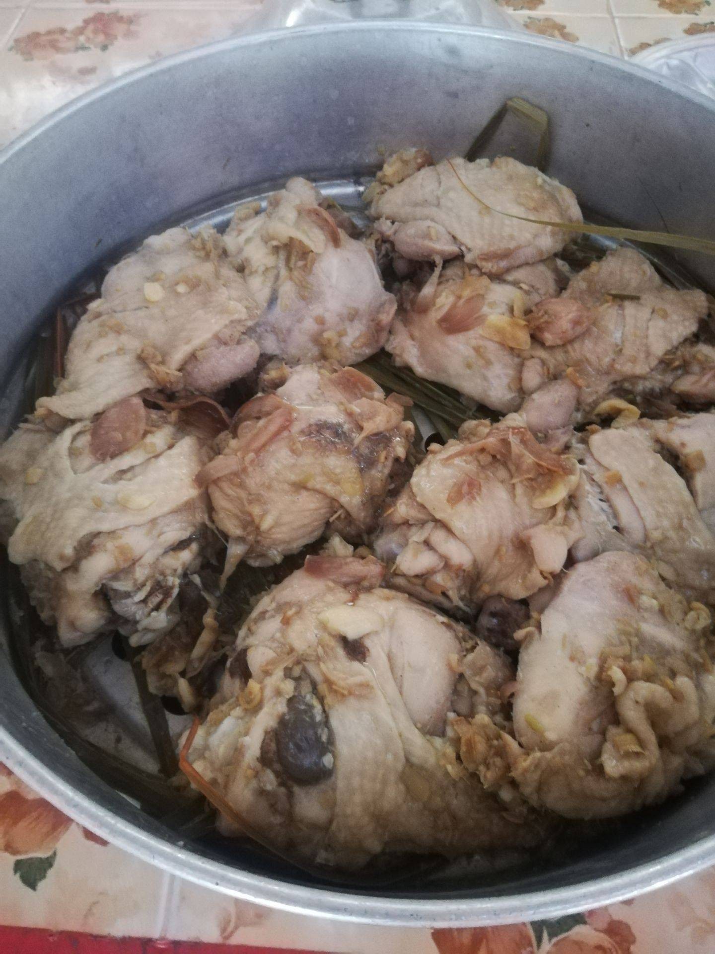 นึ่งไก่ตะไคร้หอม