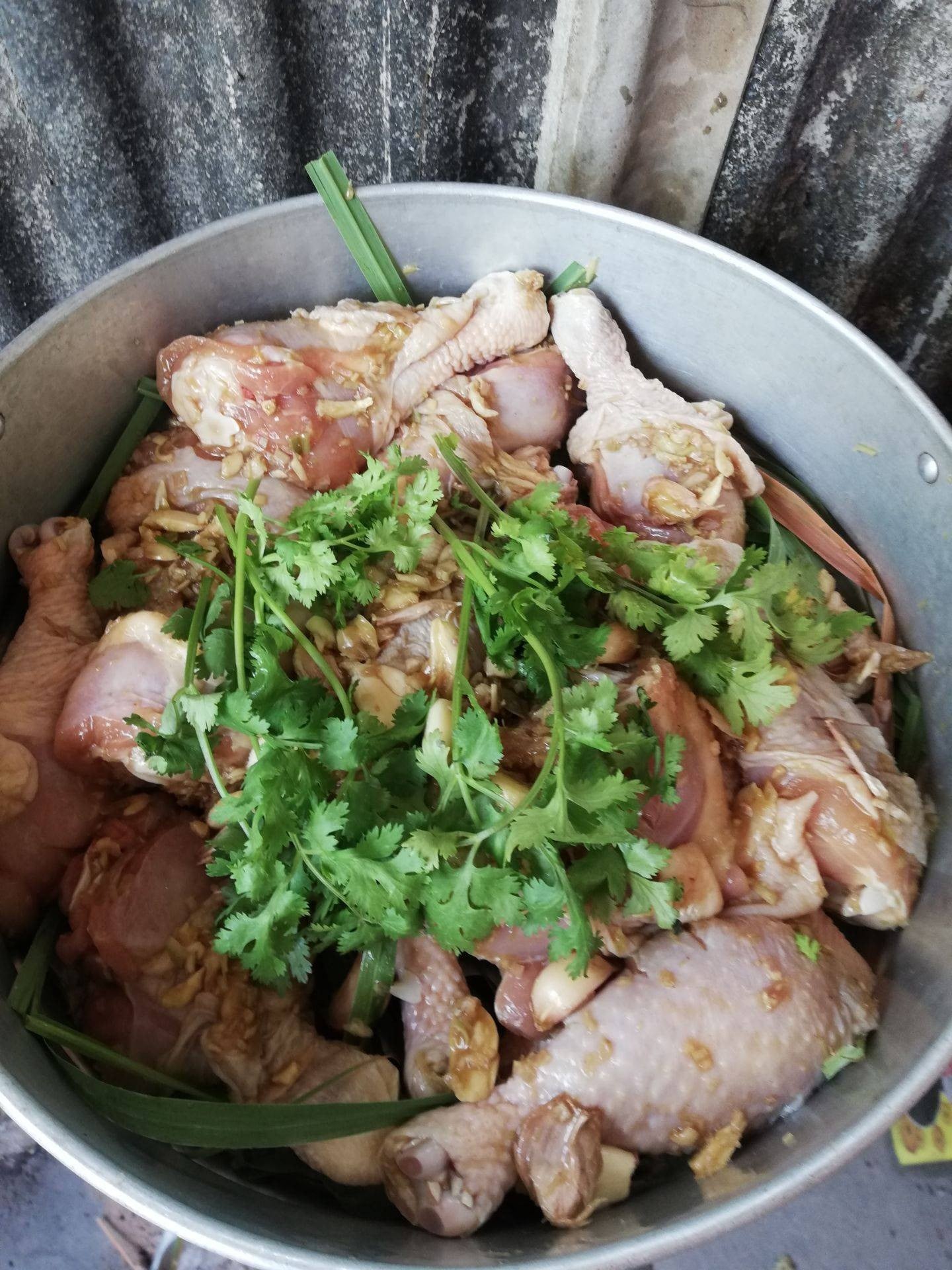 นึ่งไก่ตะไคร้หอม
