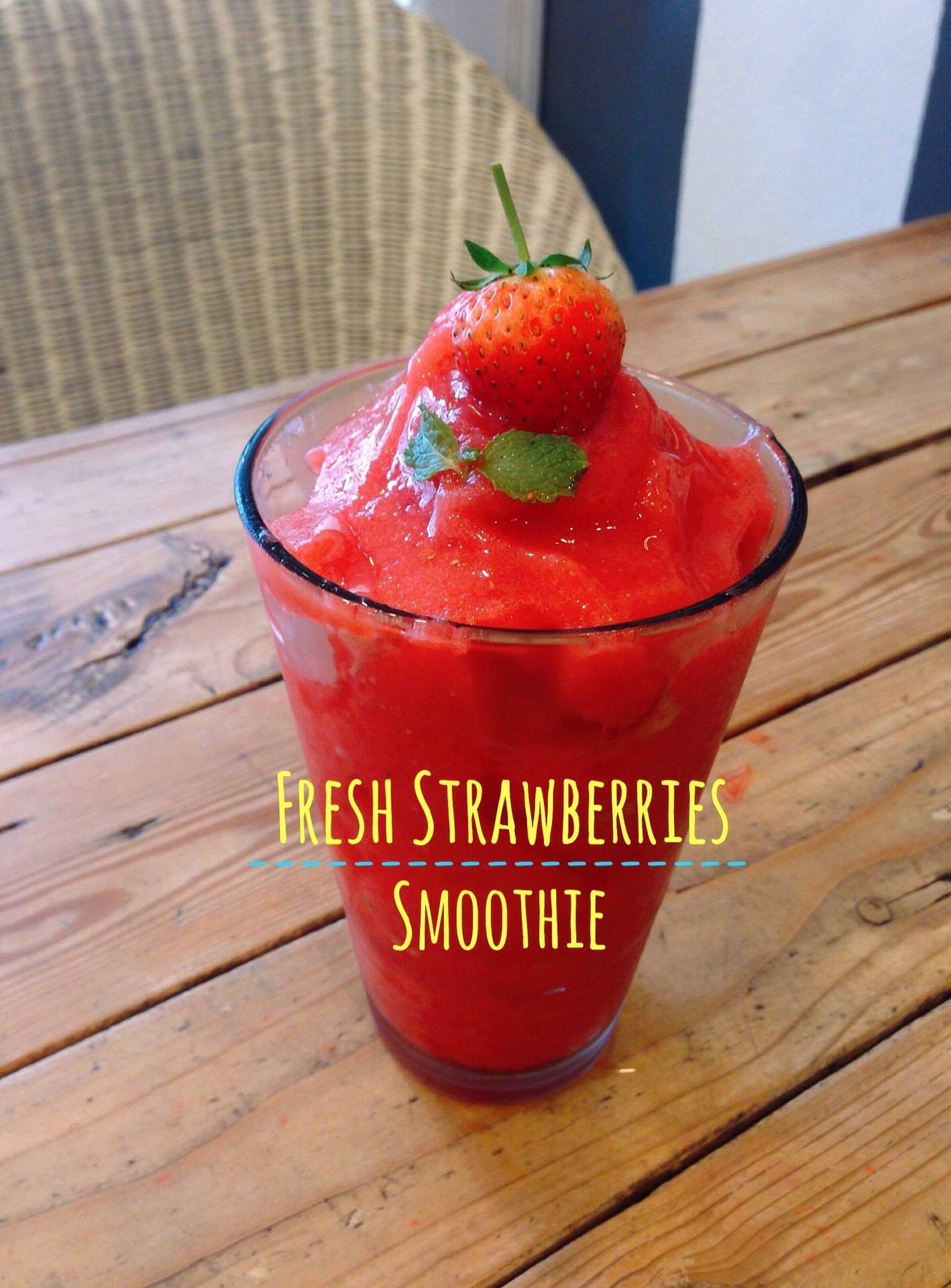 Fresh Strawberries Smoothie