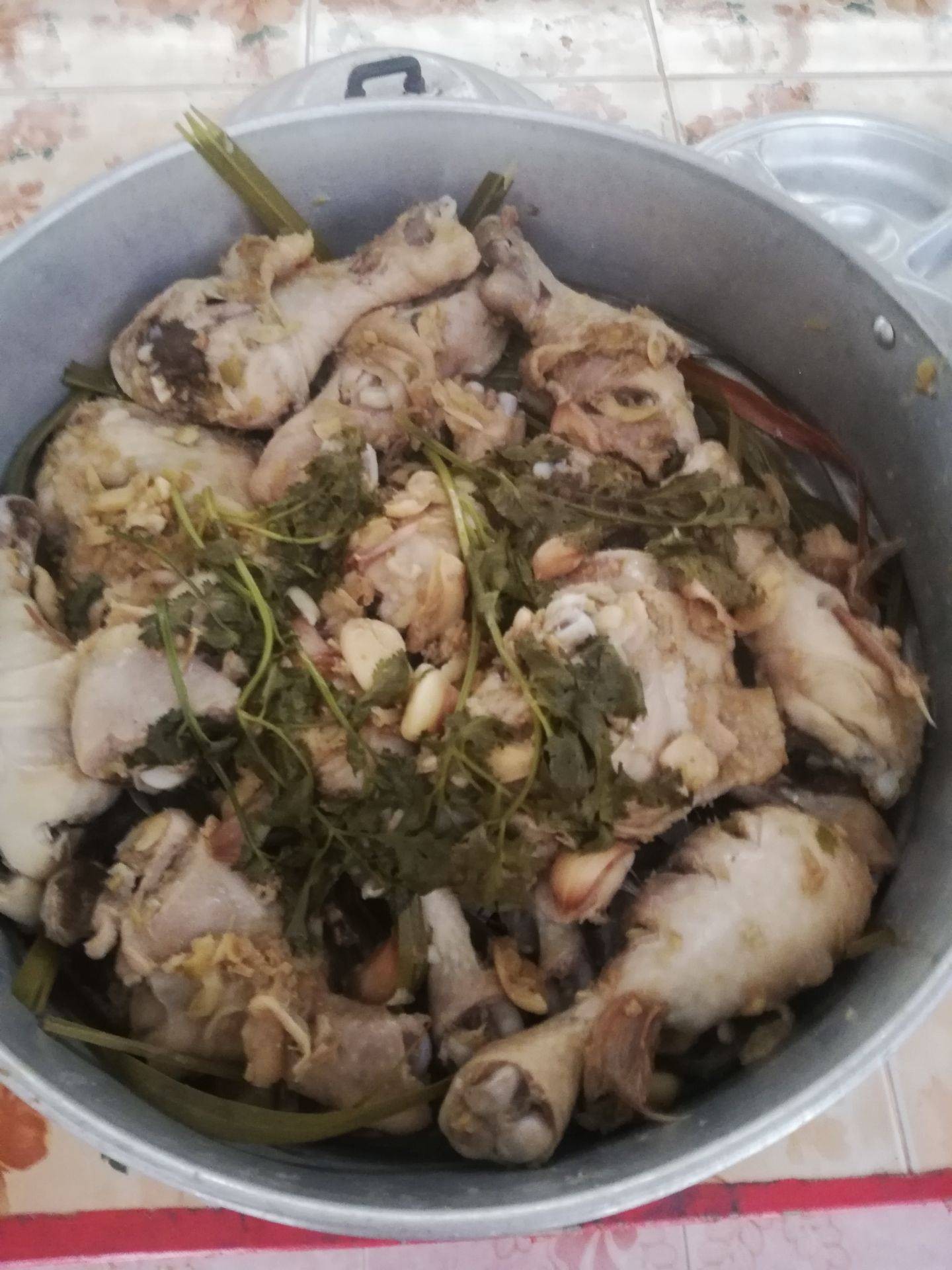นึ่งไก่ตะไคร้หอม