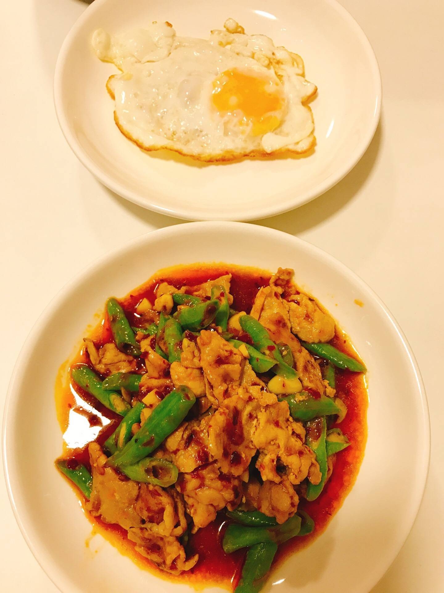 สันคอสไลด์ผัดพริกเผา