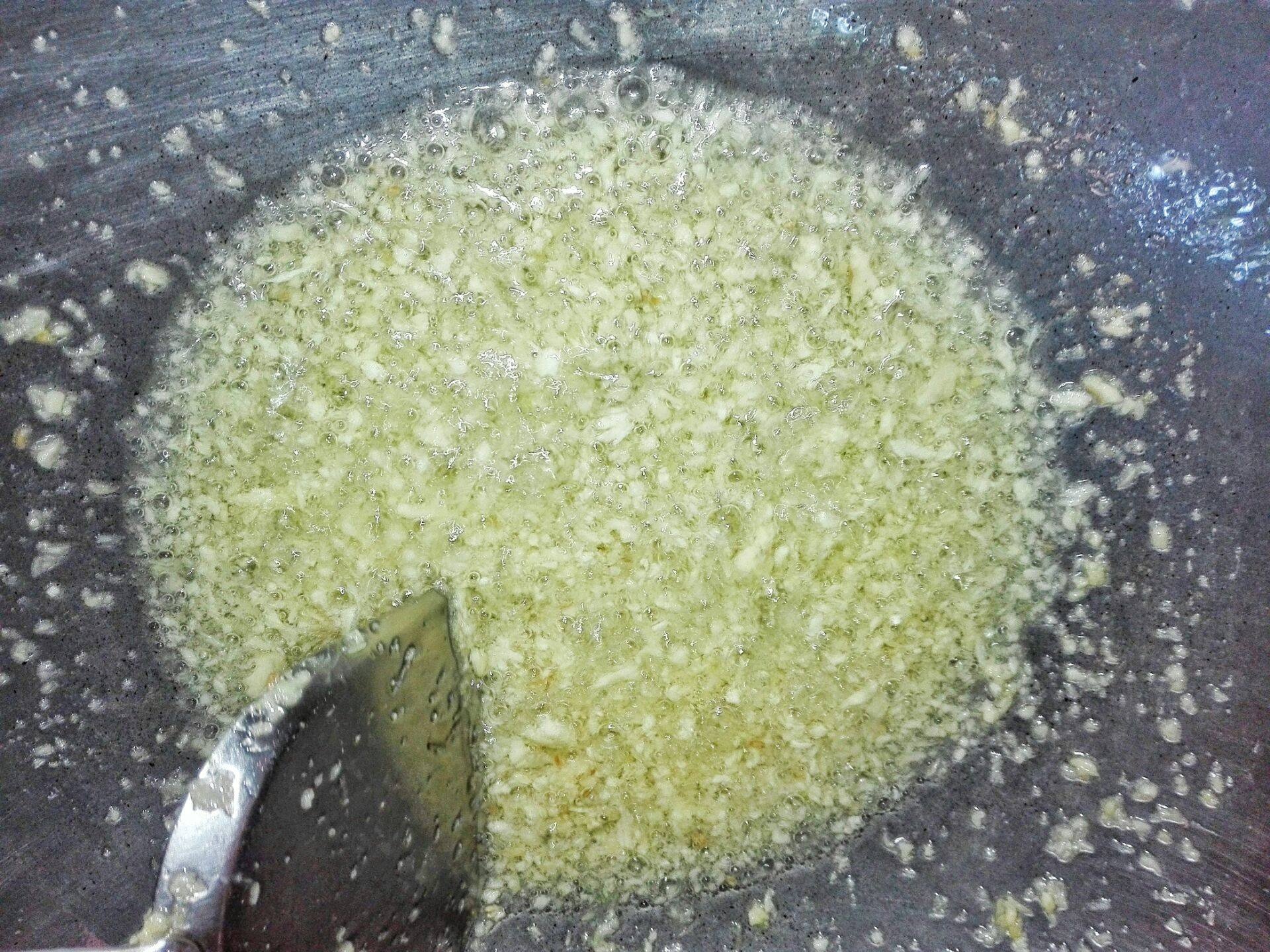 น้ำมันกระเทียมเจียว