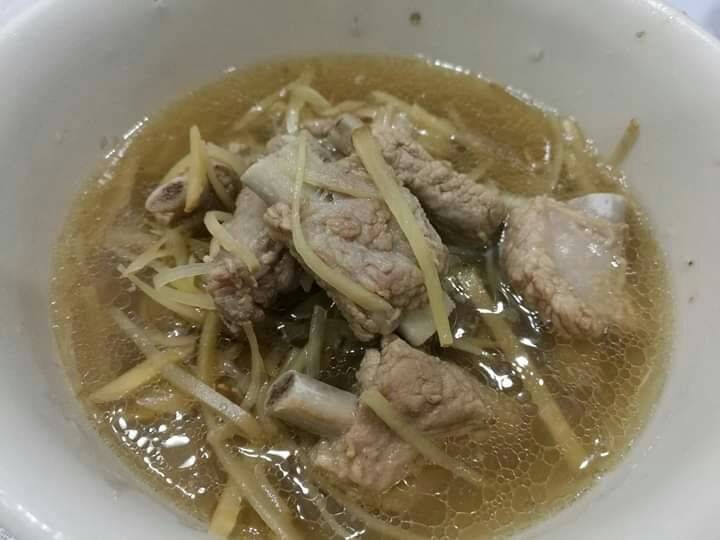 ซี่โครงหมูต้มขิง