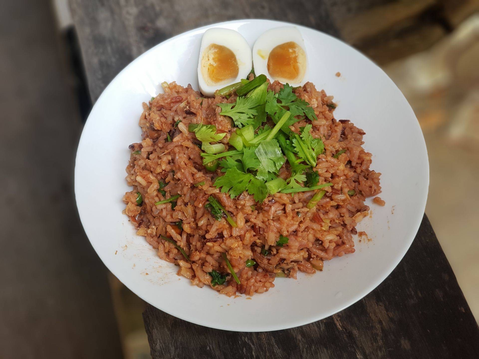 ข้าวผัดปลากระป๋อง
