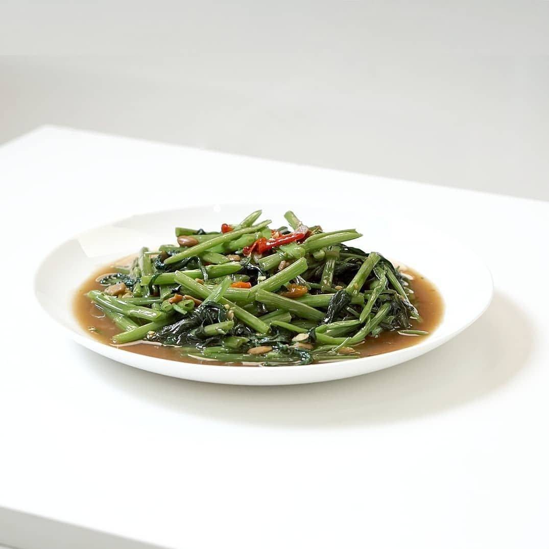 ผัดผักบุ้งบ้านๆ