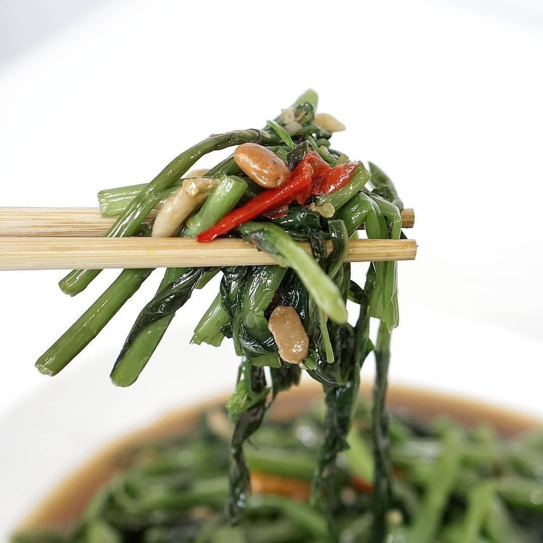 ผัดผักบุ้งบ้านๆ