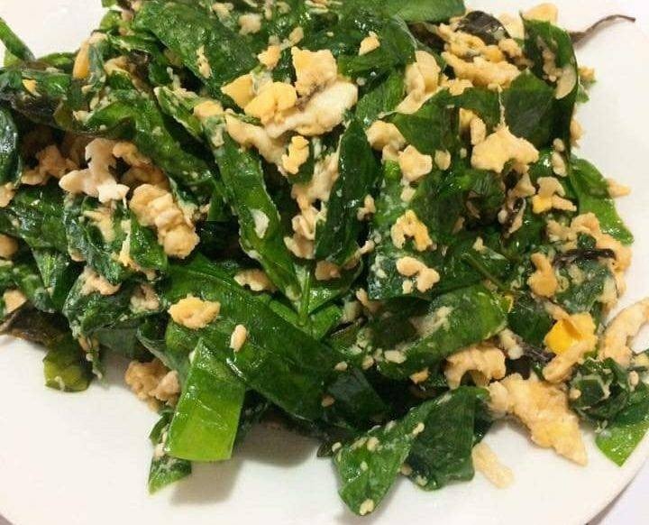 ใบเหลียงผัดไข่
