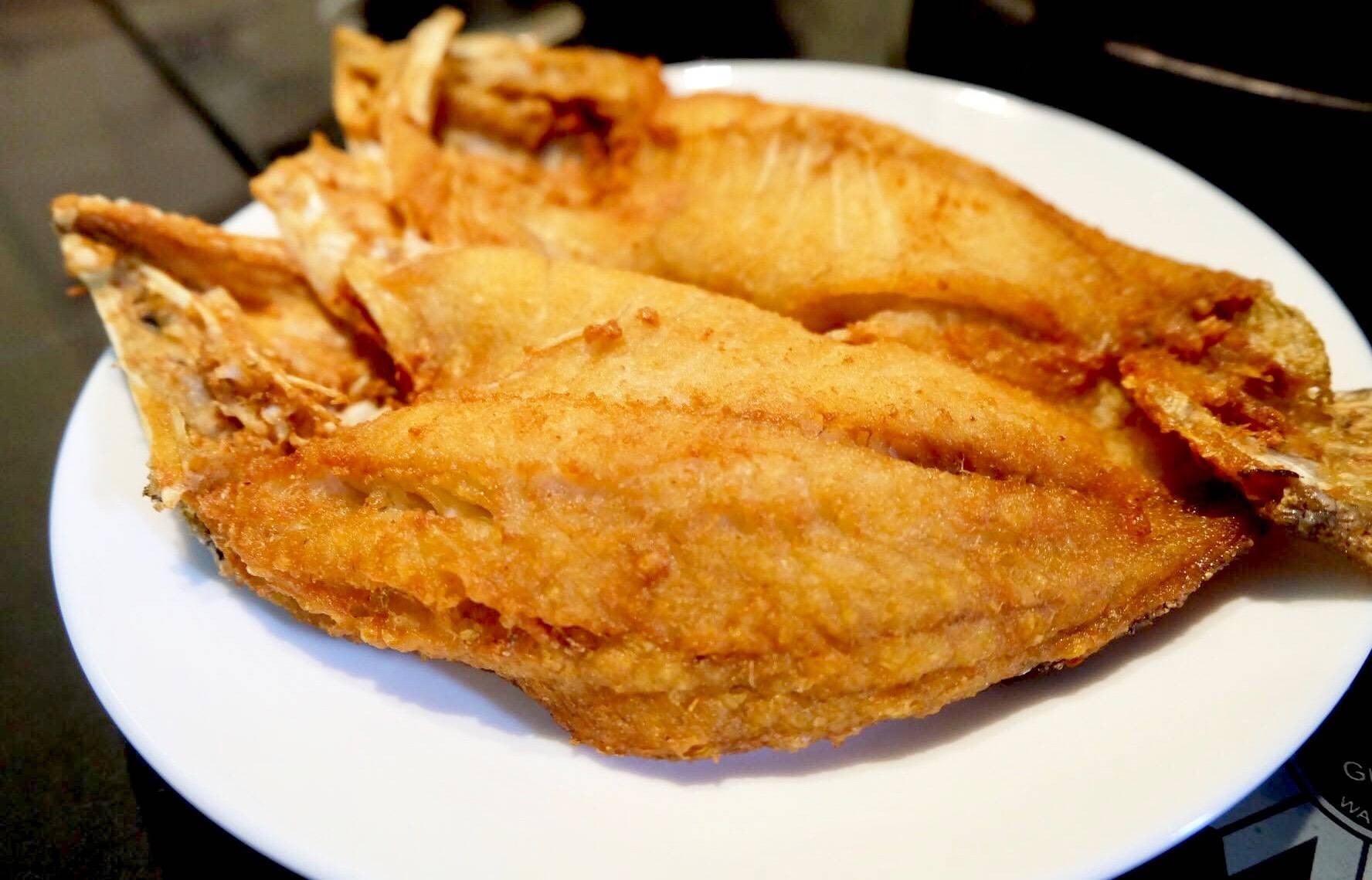 ปลากระพงทอดกรอบ