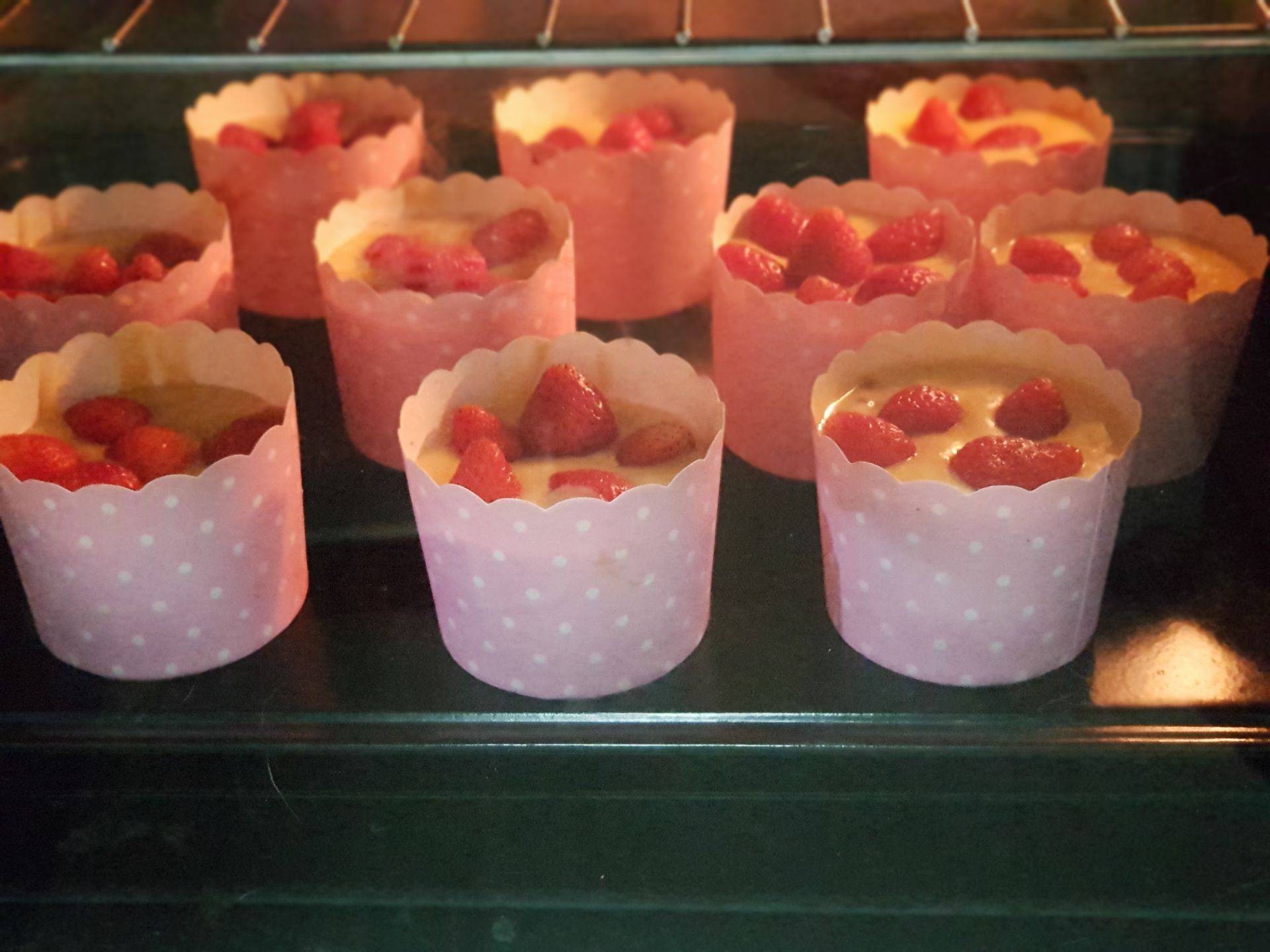 muffin 2 Berry
(มัฟฟิน เบอรี่ เบอรี่)