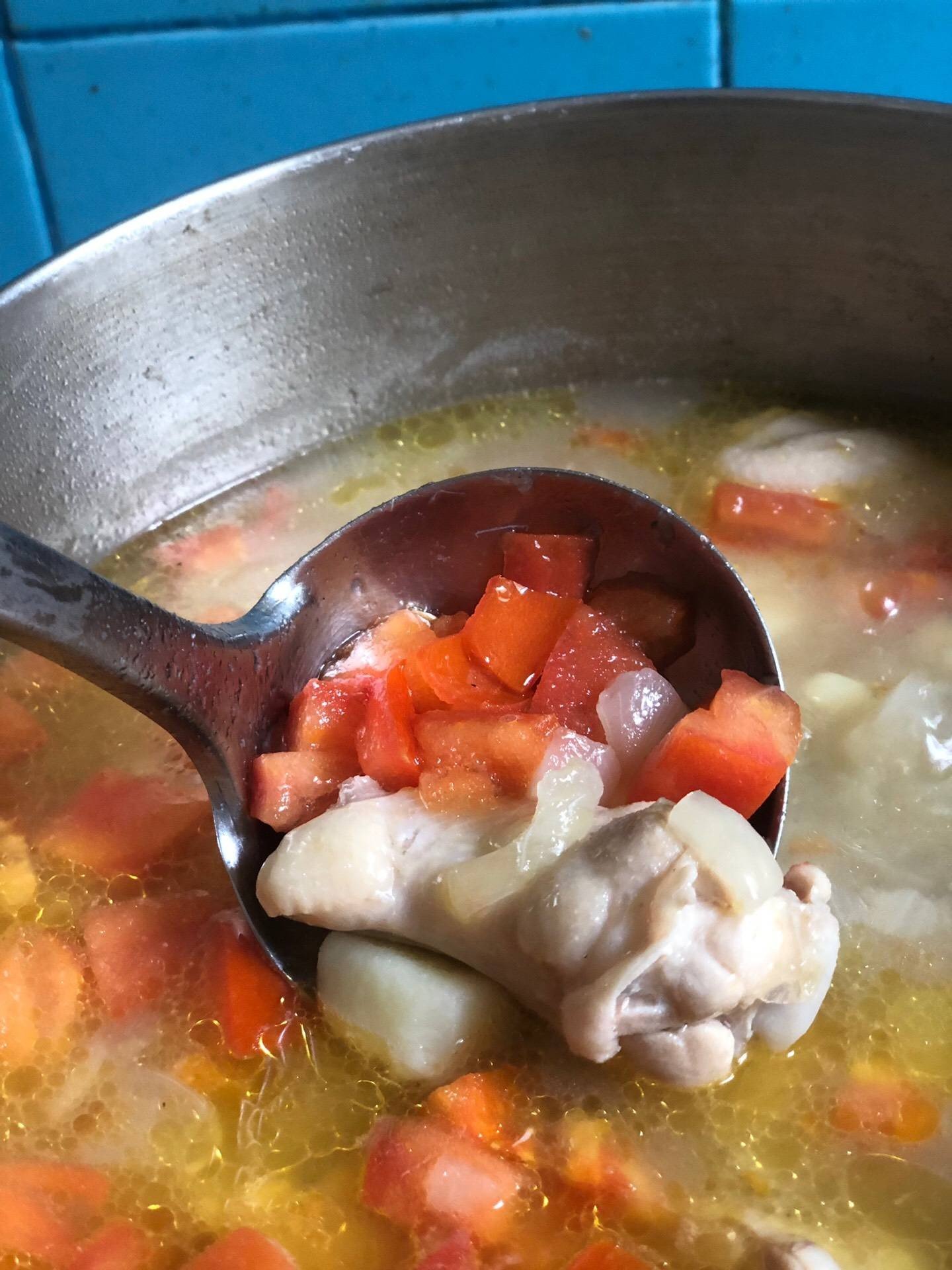 Potatoes Soup With Chicken ซุปมันฝรั่งน่องไก่เข้มข้น