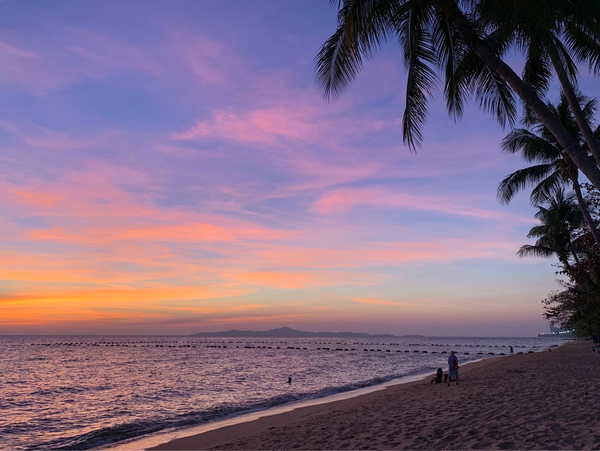 หาดจอมเทียน