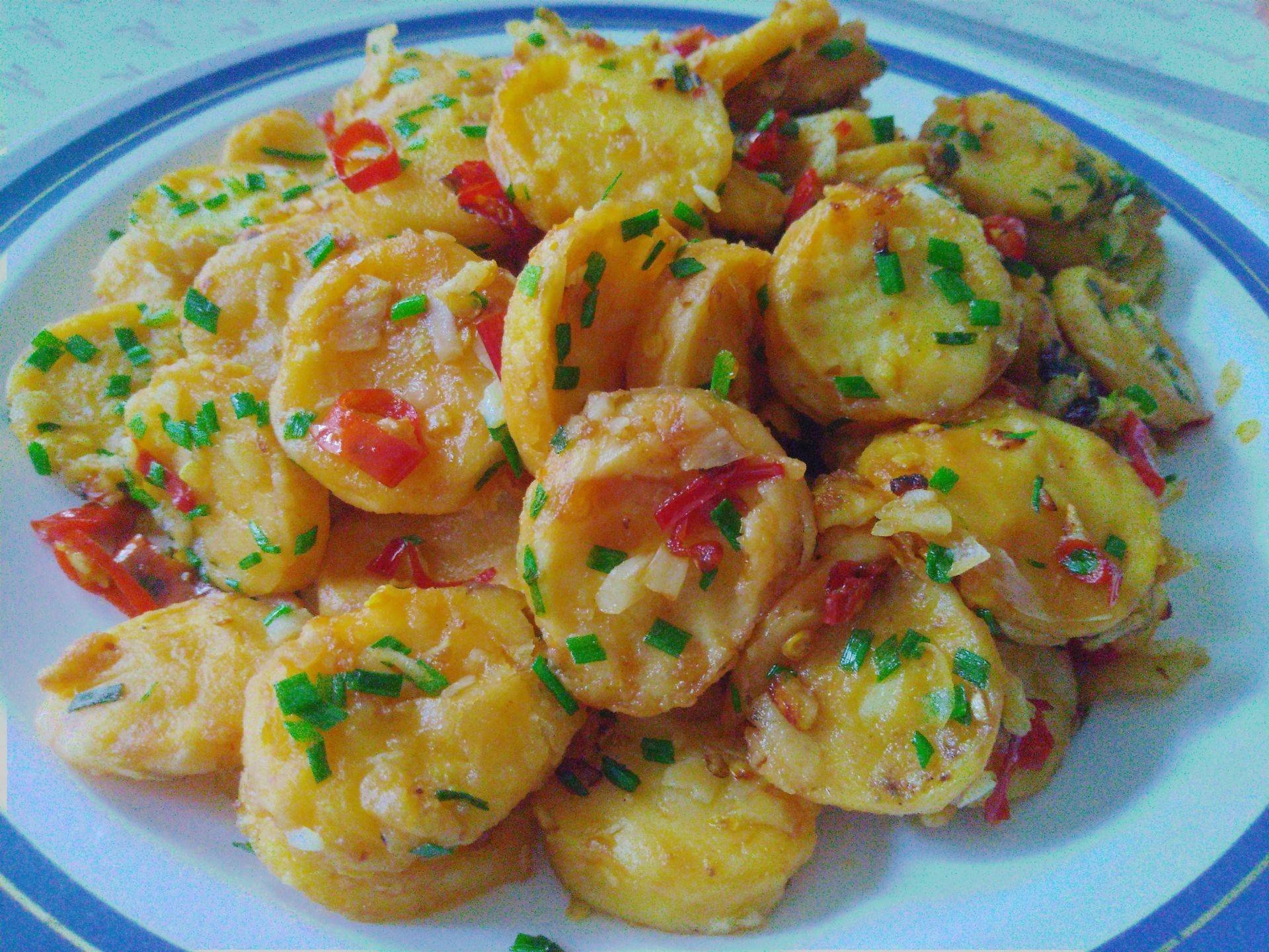 เต้าหู้ไข่ผัดพริกเกลือ