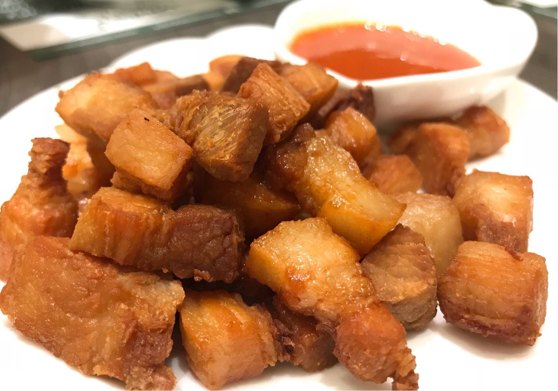 หมูกรอบ