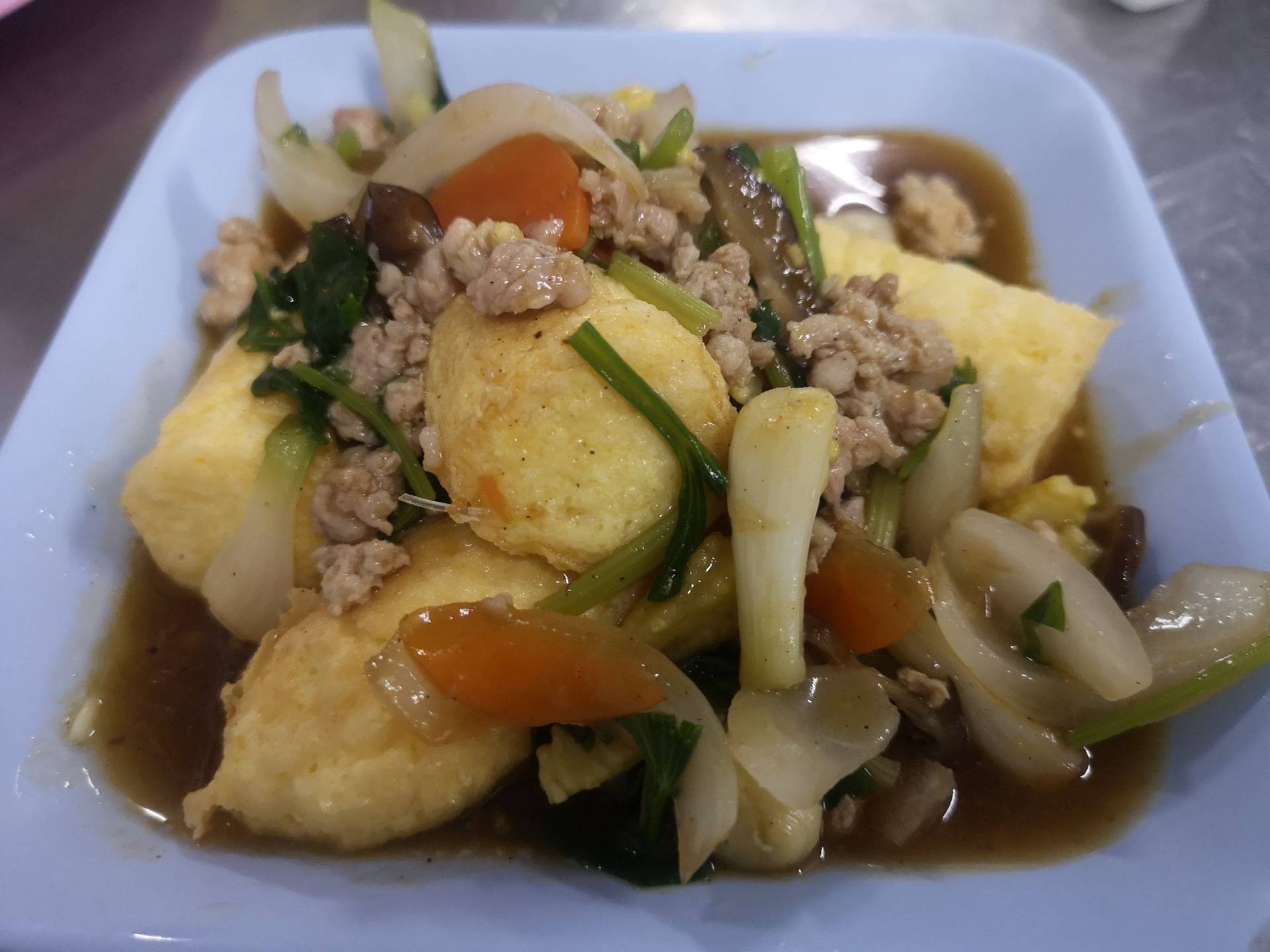 เต้าหู้ไข่ทรงเครื่องหมูสับ