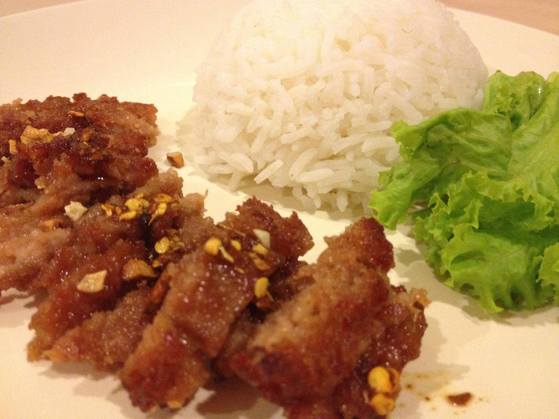 ข้าวหมูทอดจิ้มแจ่ว