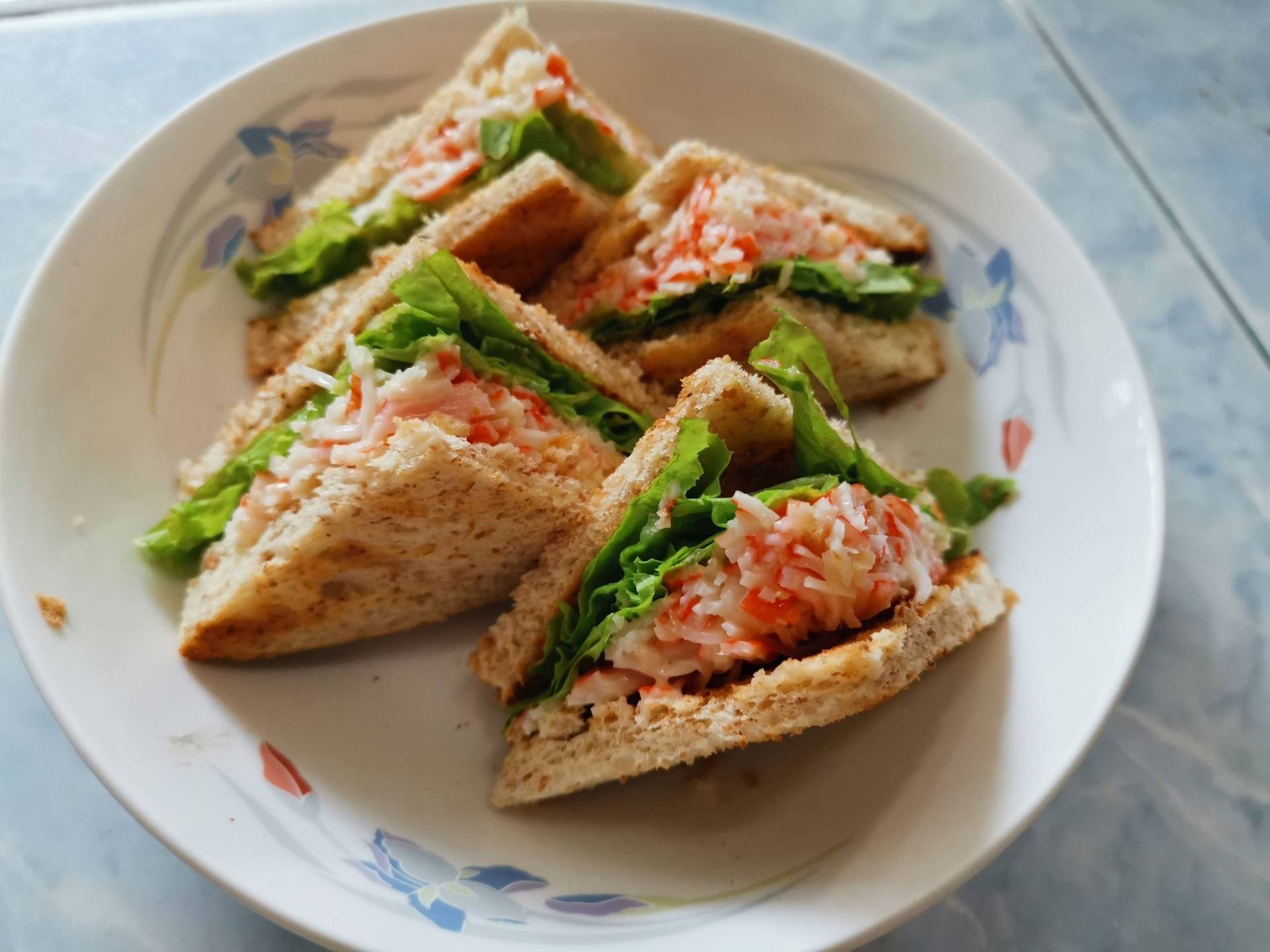 แซนวิชปูอัดมายองเนสวาซาบิ