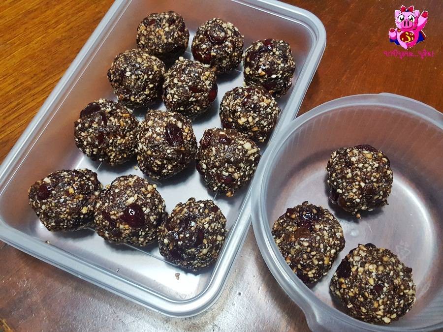 สูตร Dried Date Bliss Ball พร้อมวิธีทำโดย Cheun Meun Wongnai Cooking