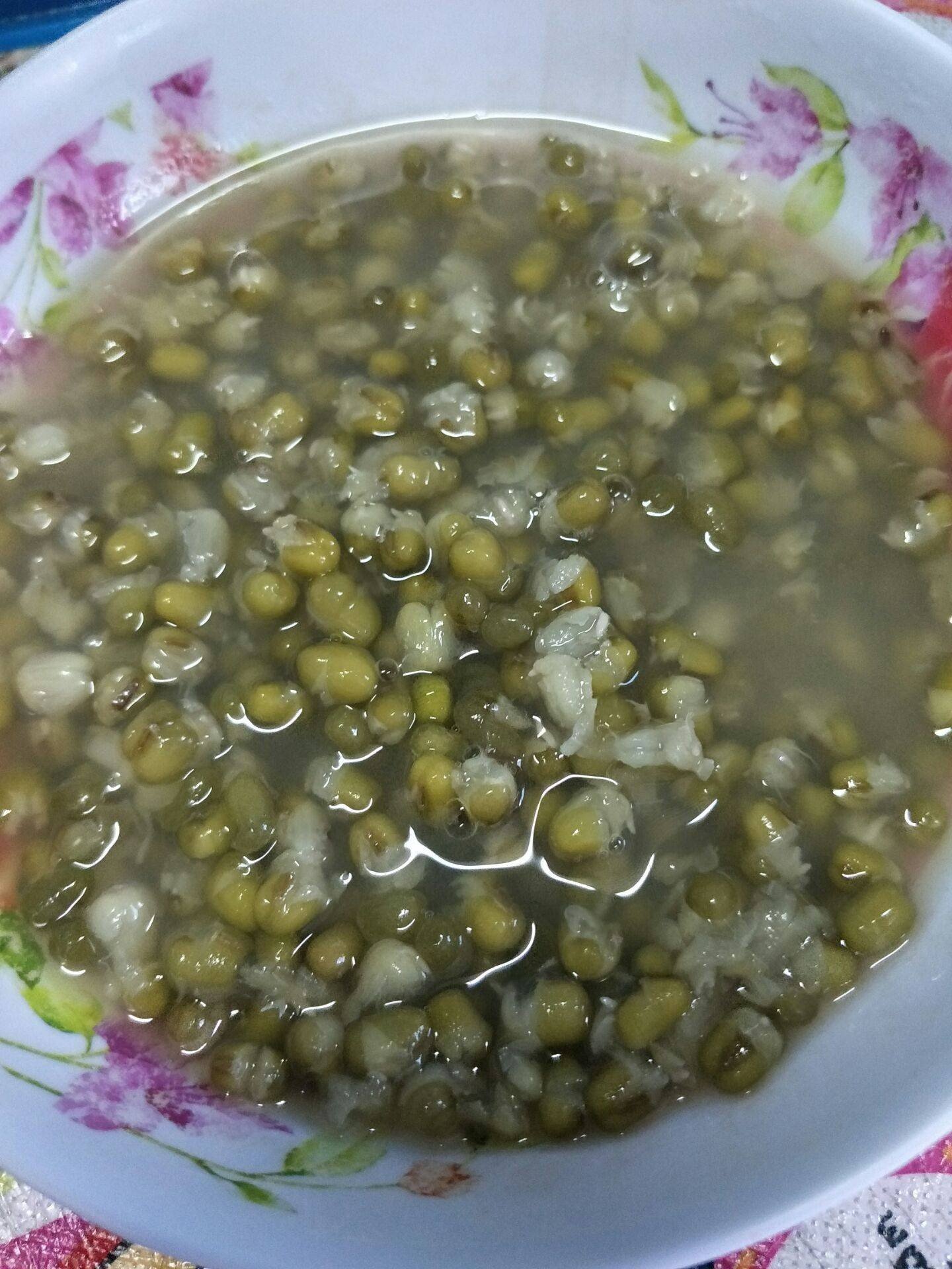 ถั่วเขียวต้มน้ำตาล