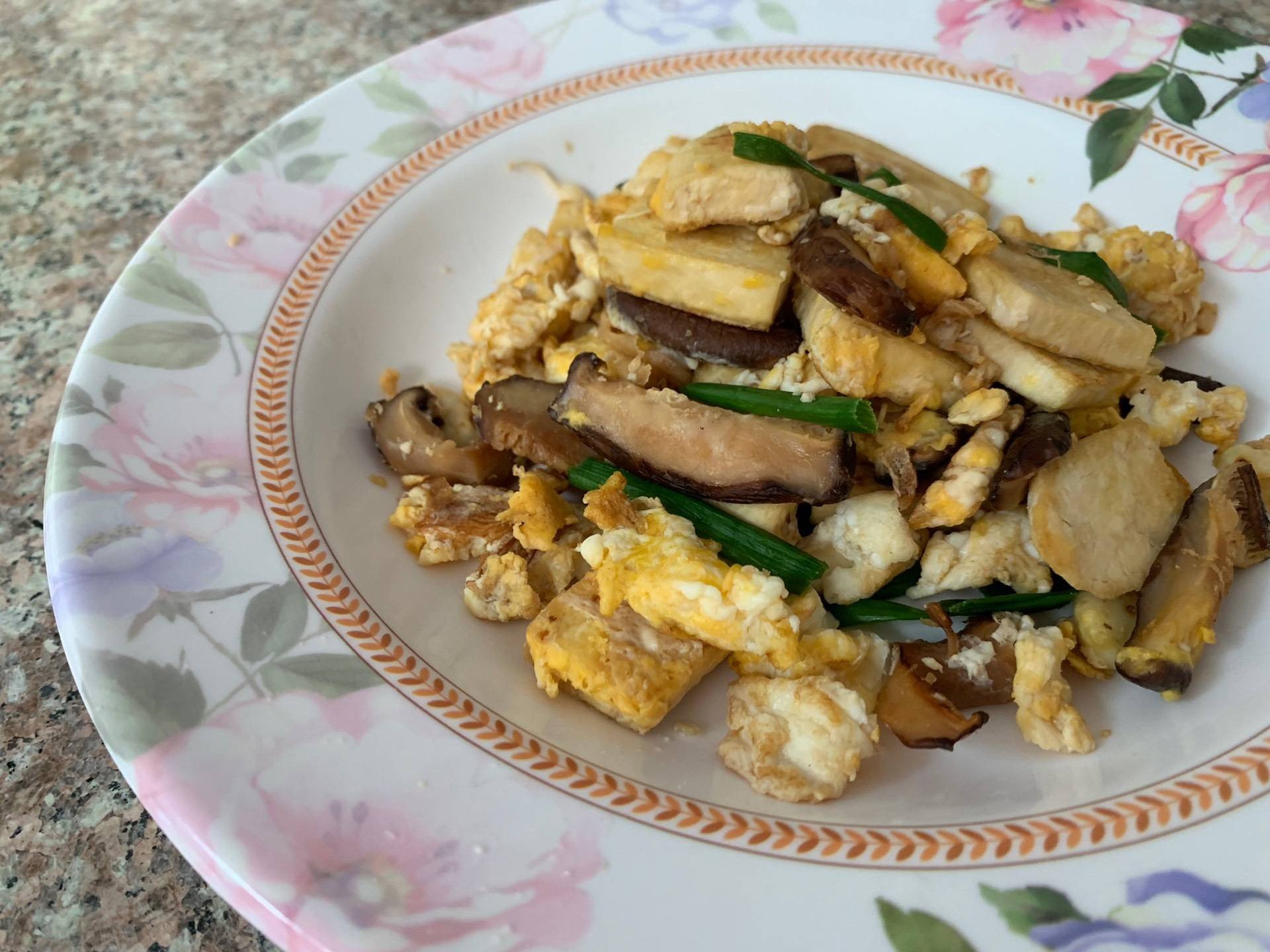 เต้าหู้ผัดไข่