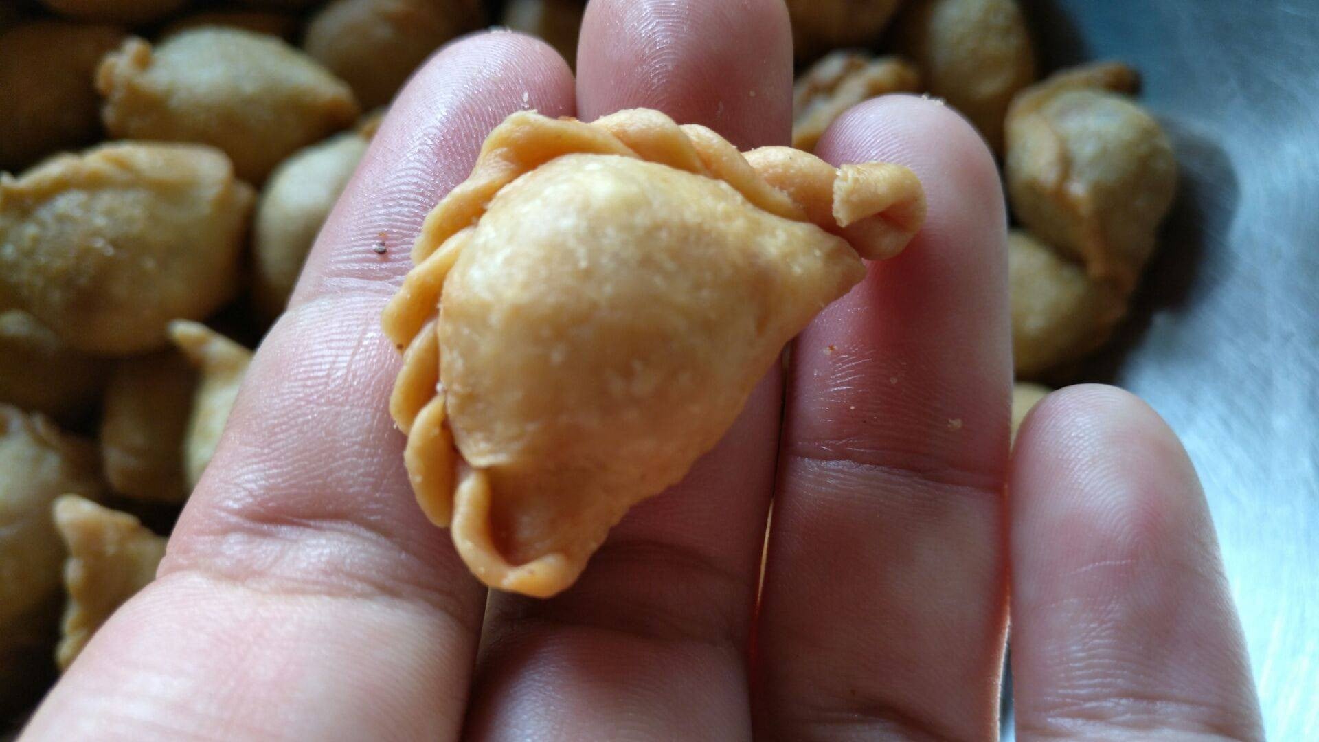 ปั้นสิบ,ปั้นขลิบ