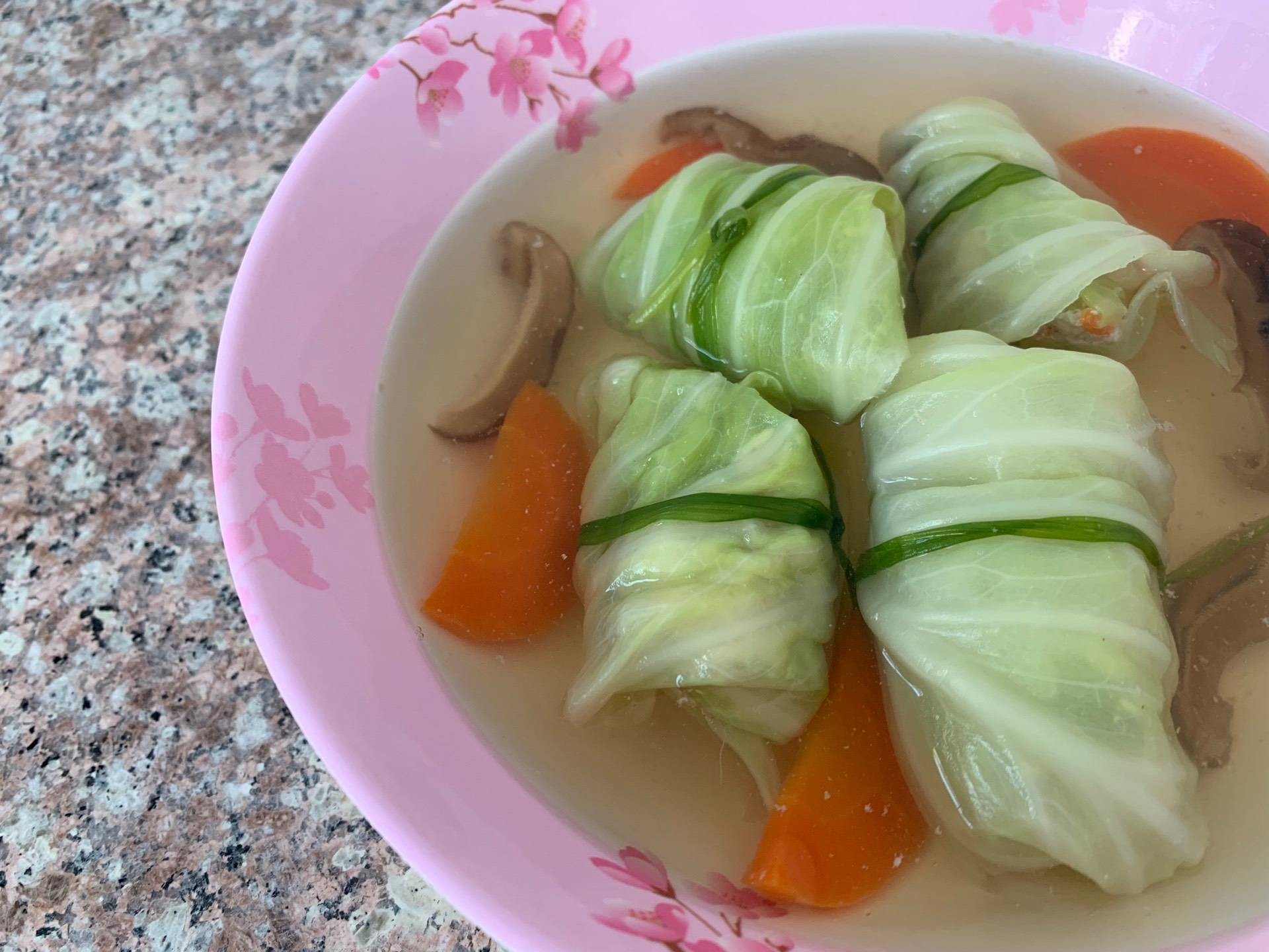 กะหล่ำปลีม้วนไส้อกไก่