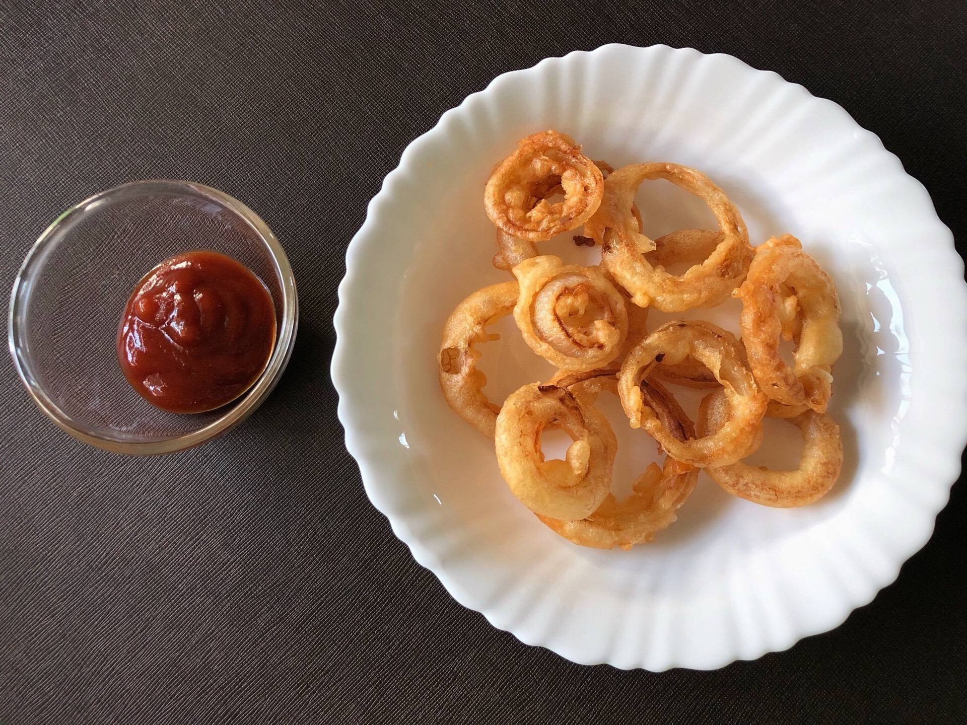 Onion ring (หัวหอมทอด)