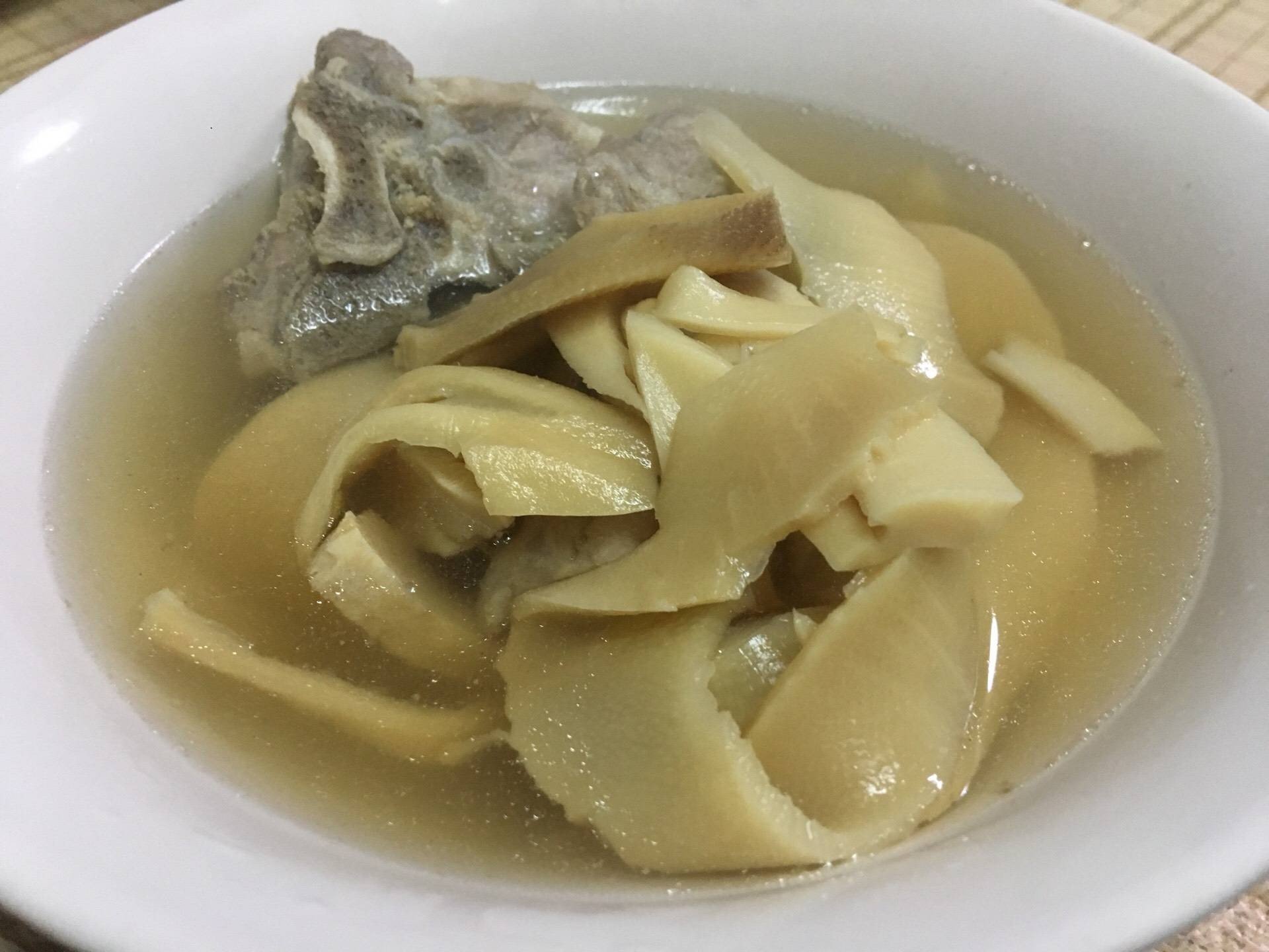 ต้มหน่อไม้จีนกระดูกหมู
