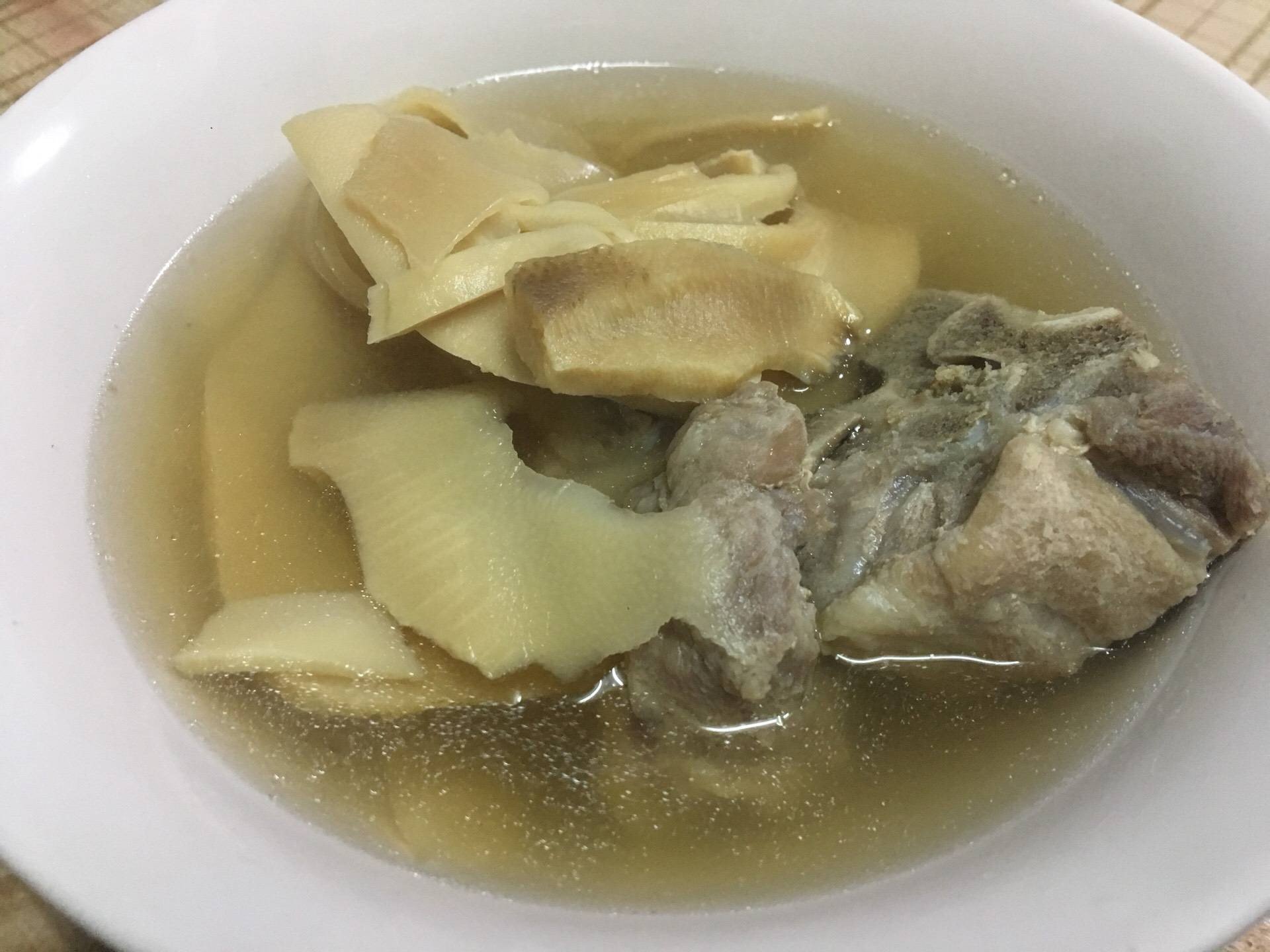 ต้มหน่อไม้จีนกระดูกหมู
