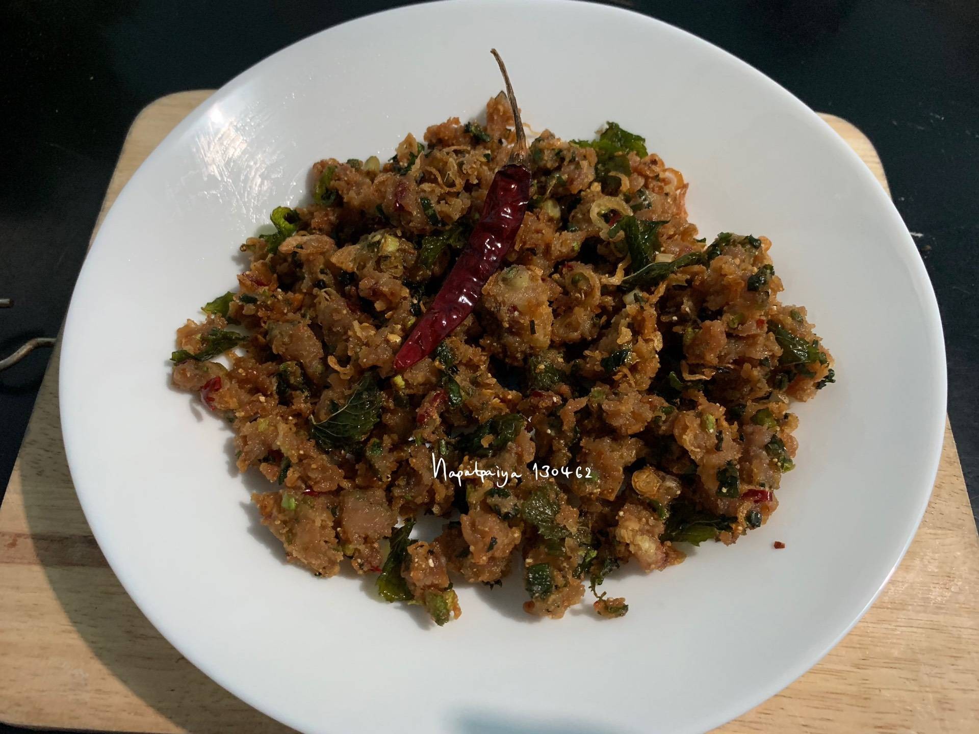 ลาบหมูทอดกรอบ