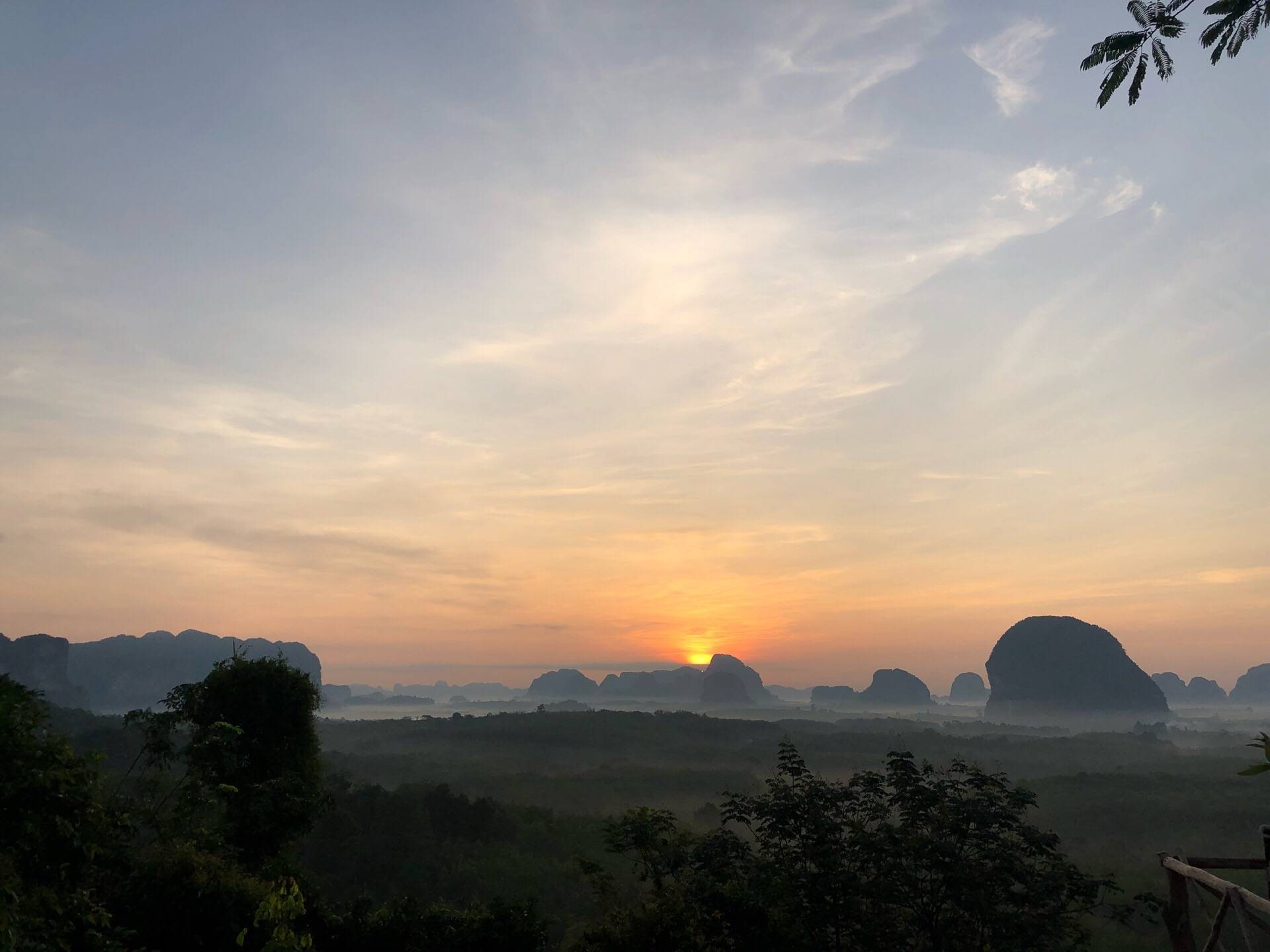 ดินแดงดอย