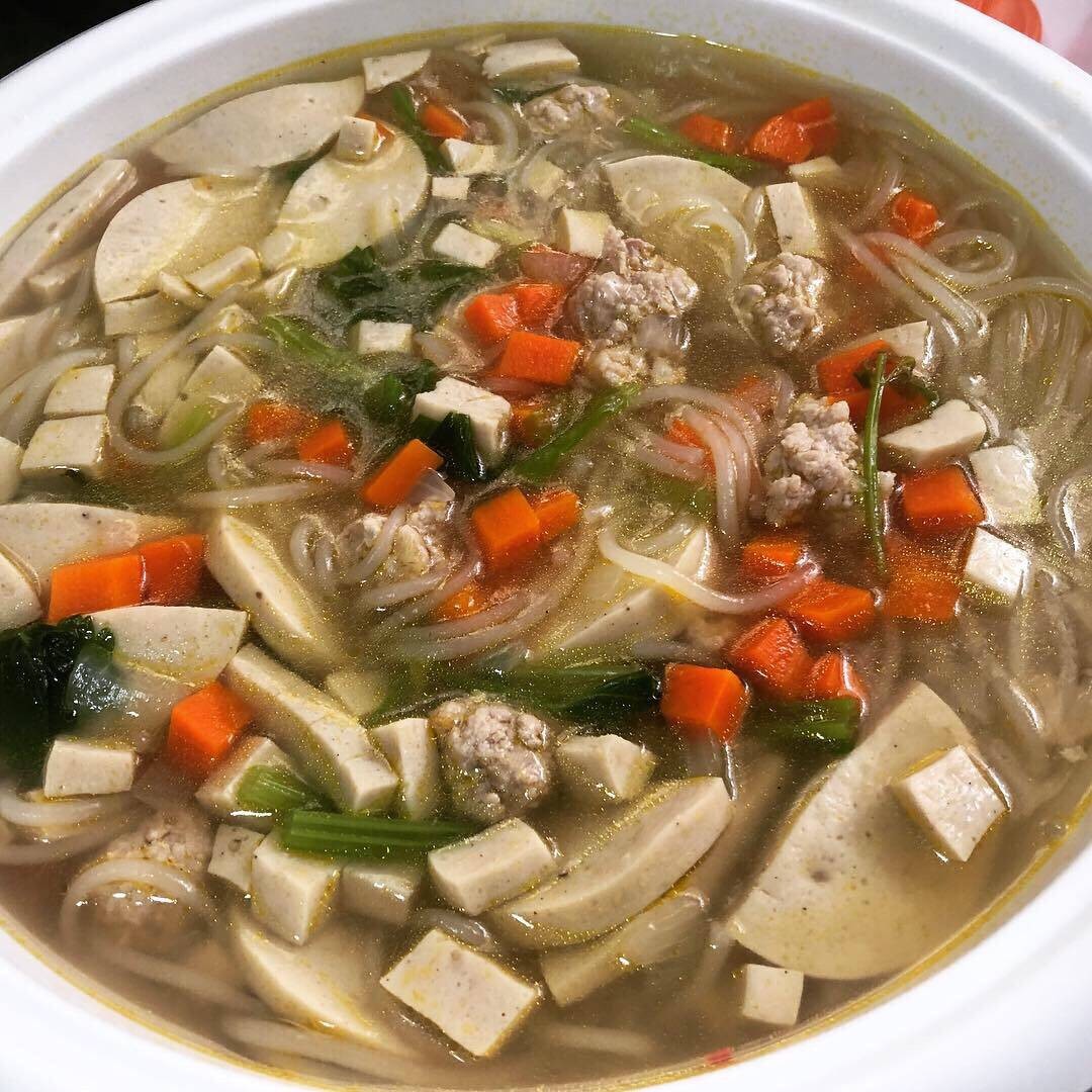 ก๋วยจั้บญวนหนักเครื่อง