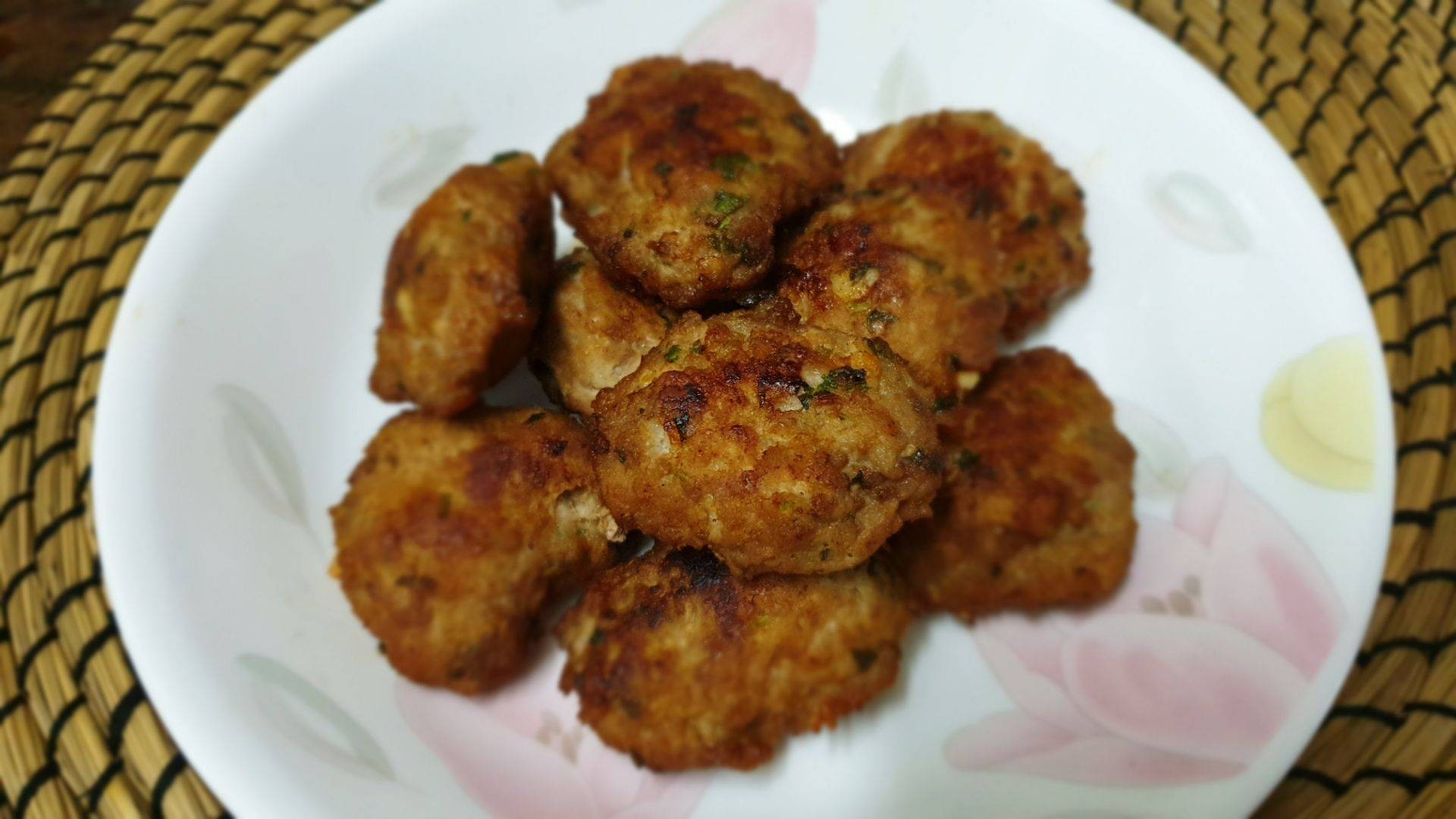 หมูก้อนทอด