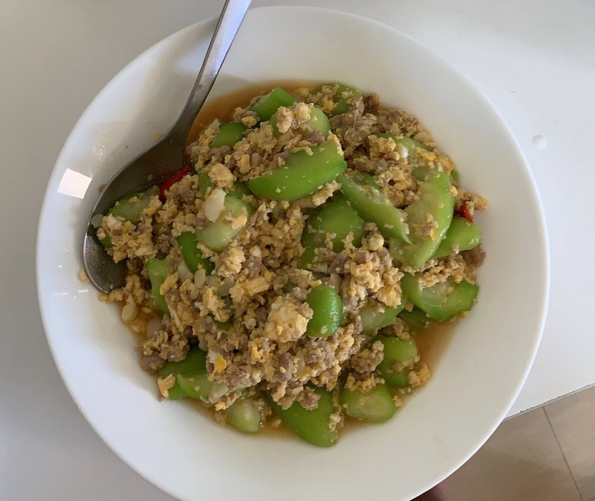 ผัดบวบใส่ไข่