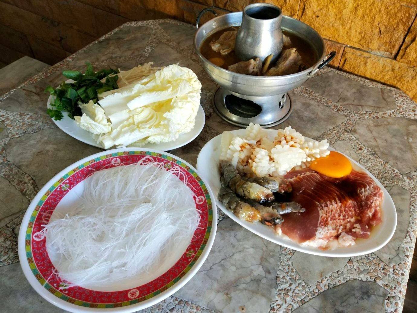 แจ่วฮ้อนหม้อไฟ 🥘