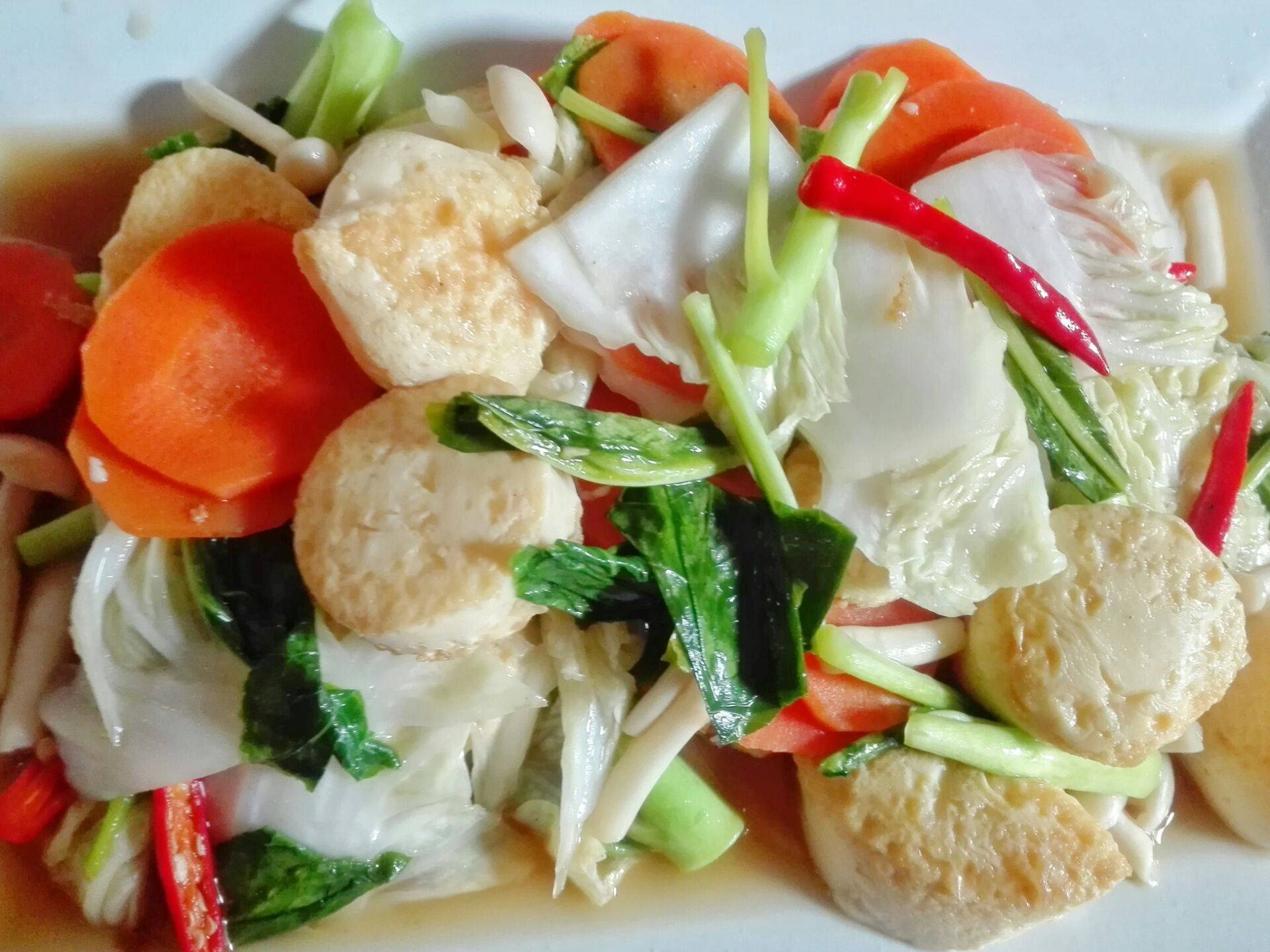 ผัดเต้าหู้ไข่ผักรวม