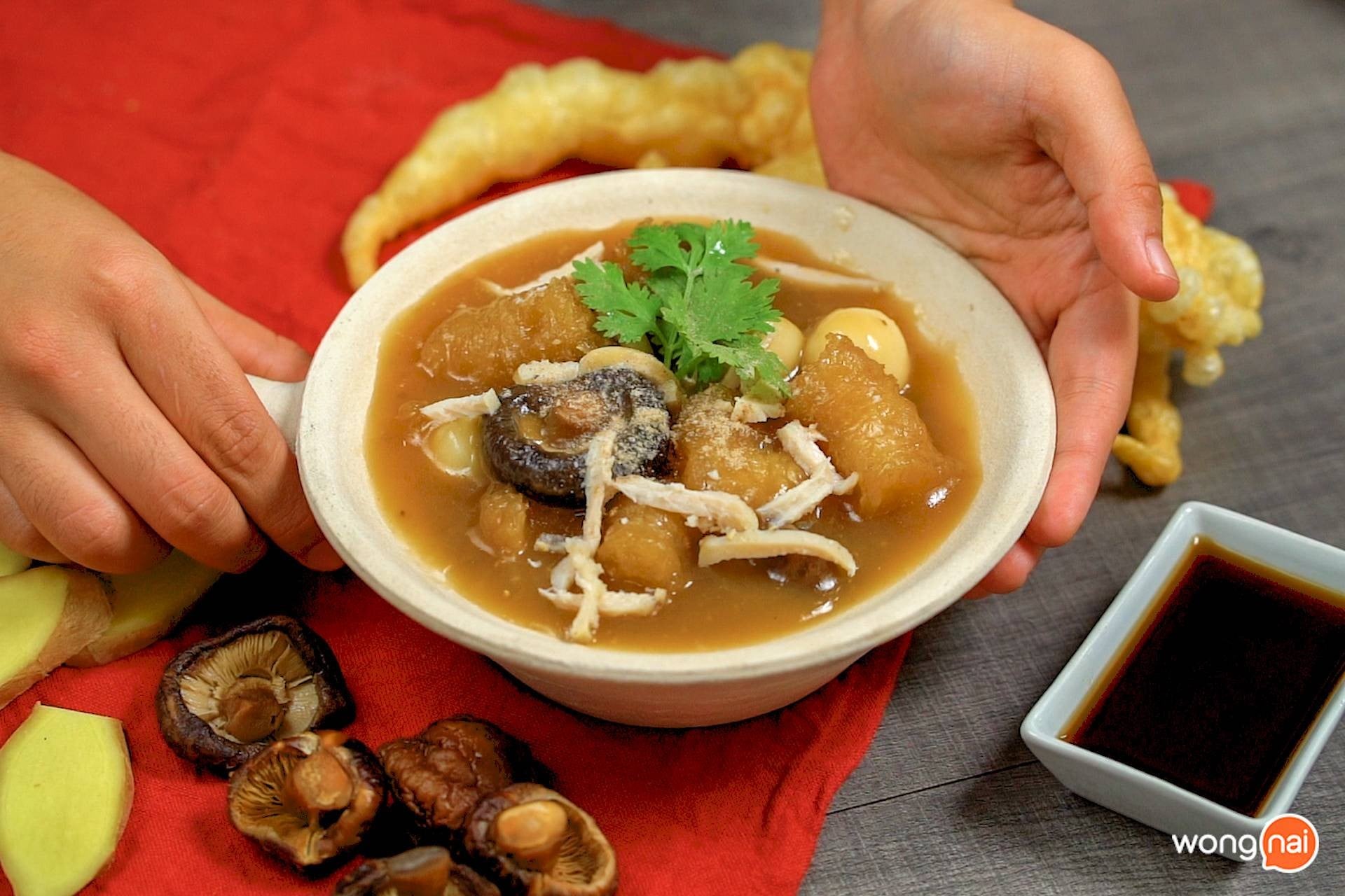 กระเพาะปลาน้ำแดง