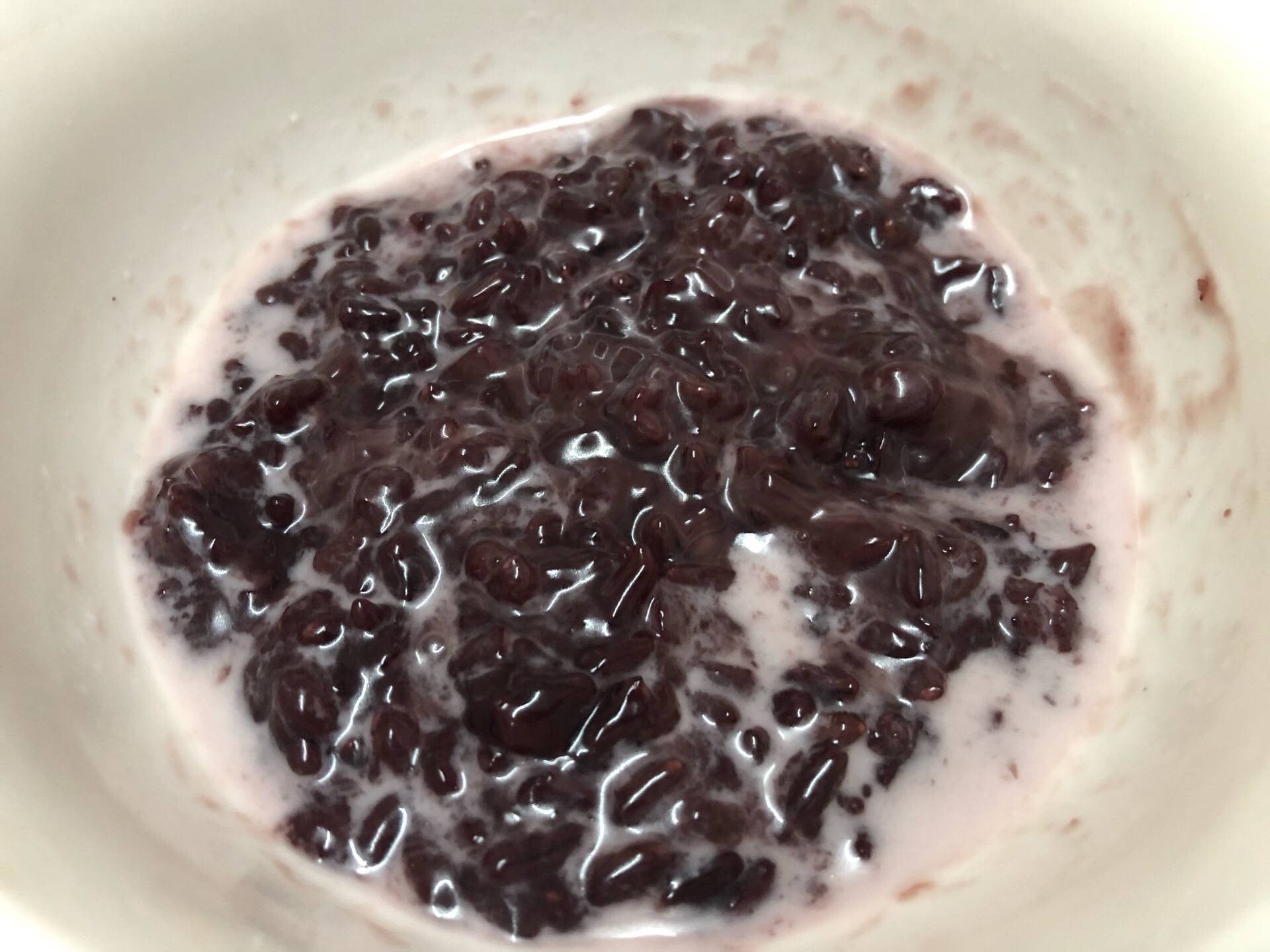 ข้าวเหนียวดำน้ำกะทิ