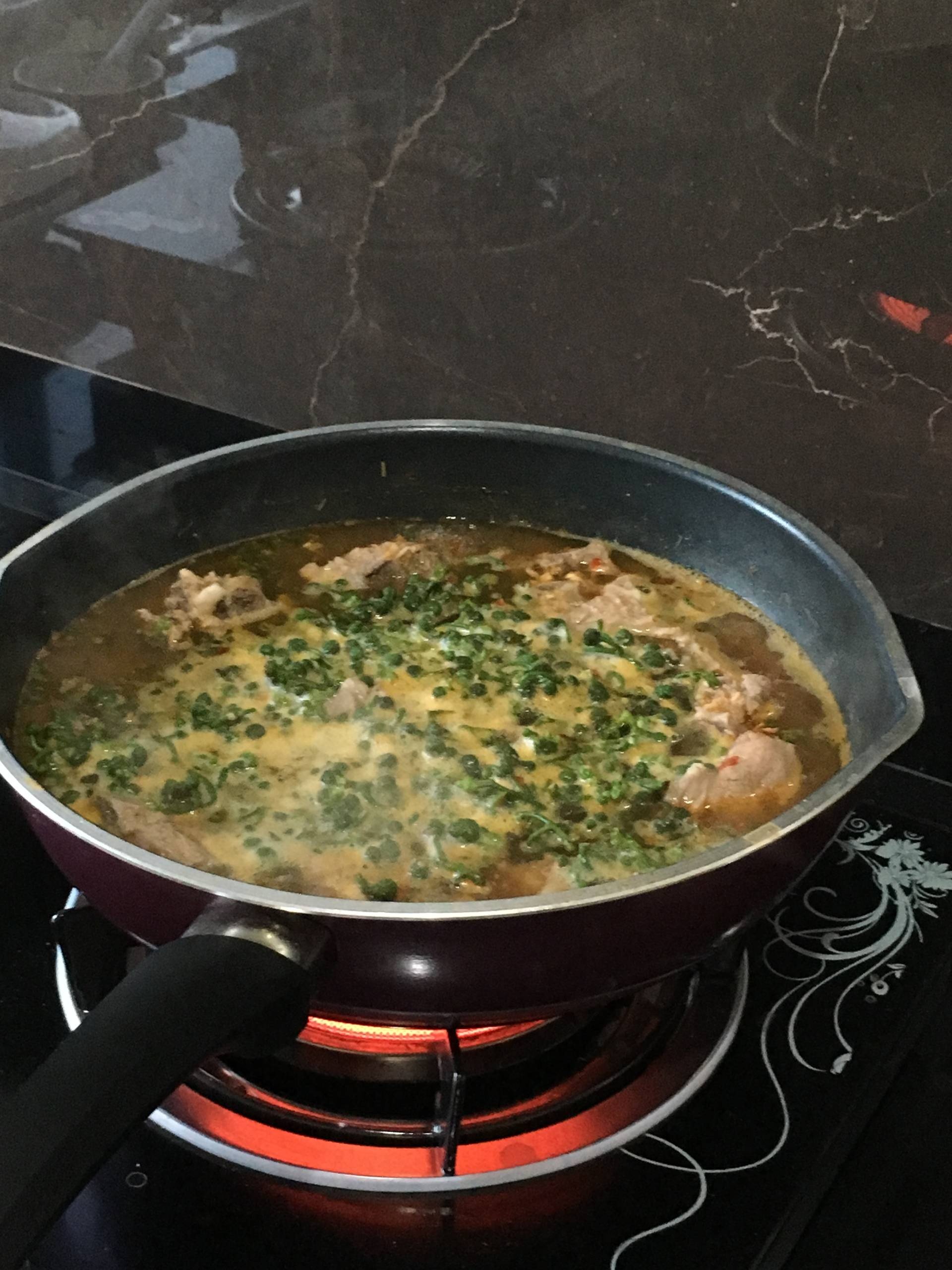 แกงดอกสะแล อาหารเหนือ