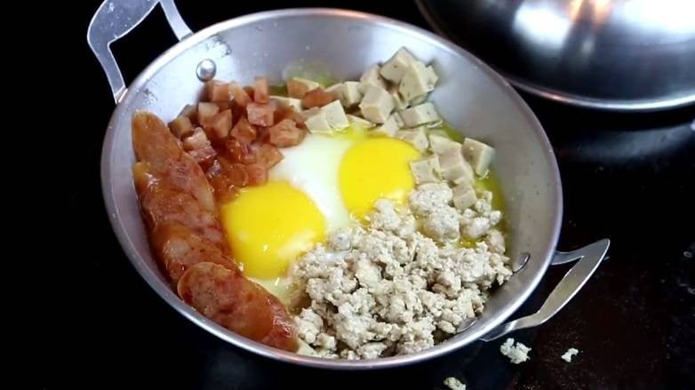 ไข่กระทะเมนูอาหารเช้า