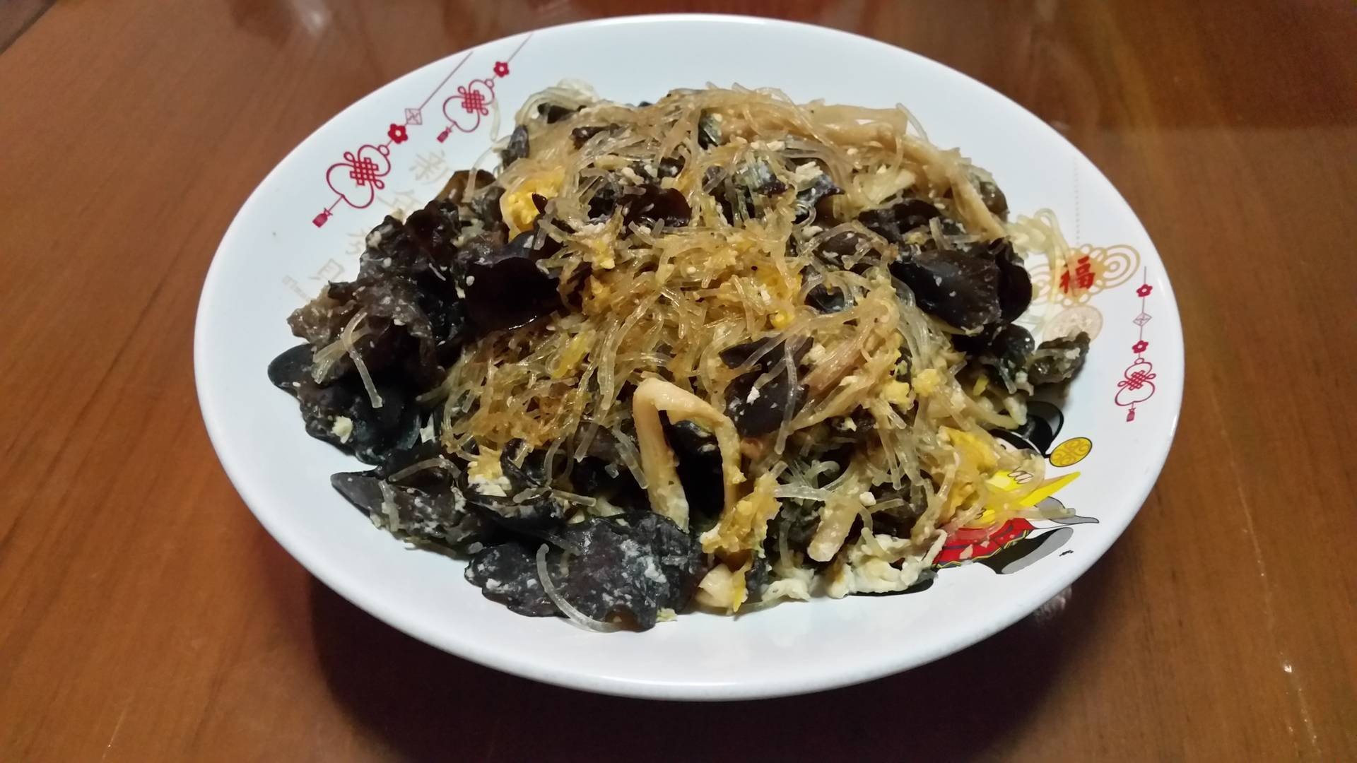 วุ้นเส้นผัดไข่