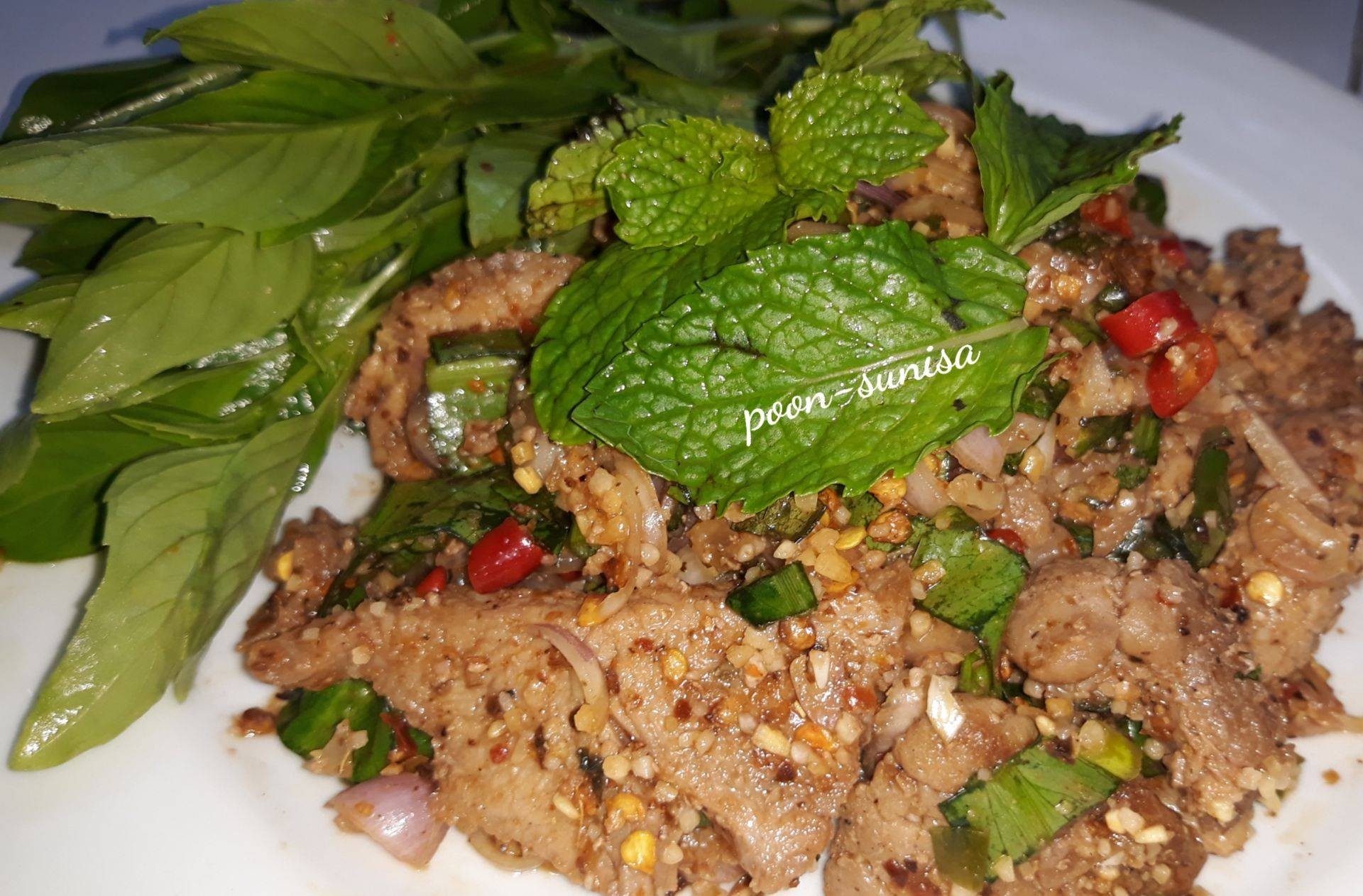 ้น้ำตกคอหมู