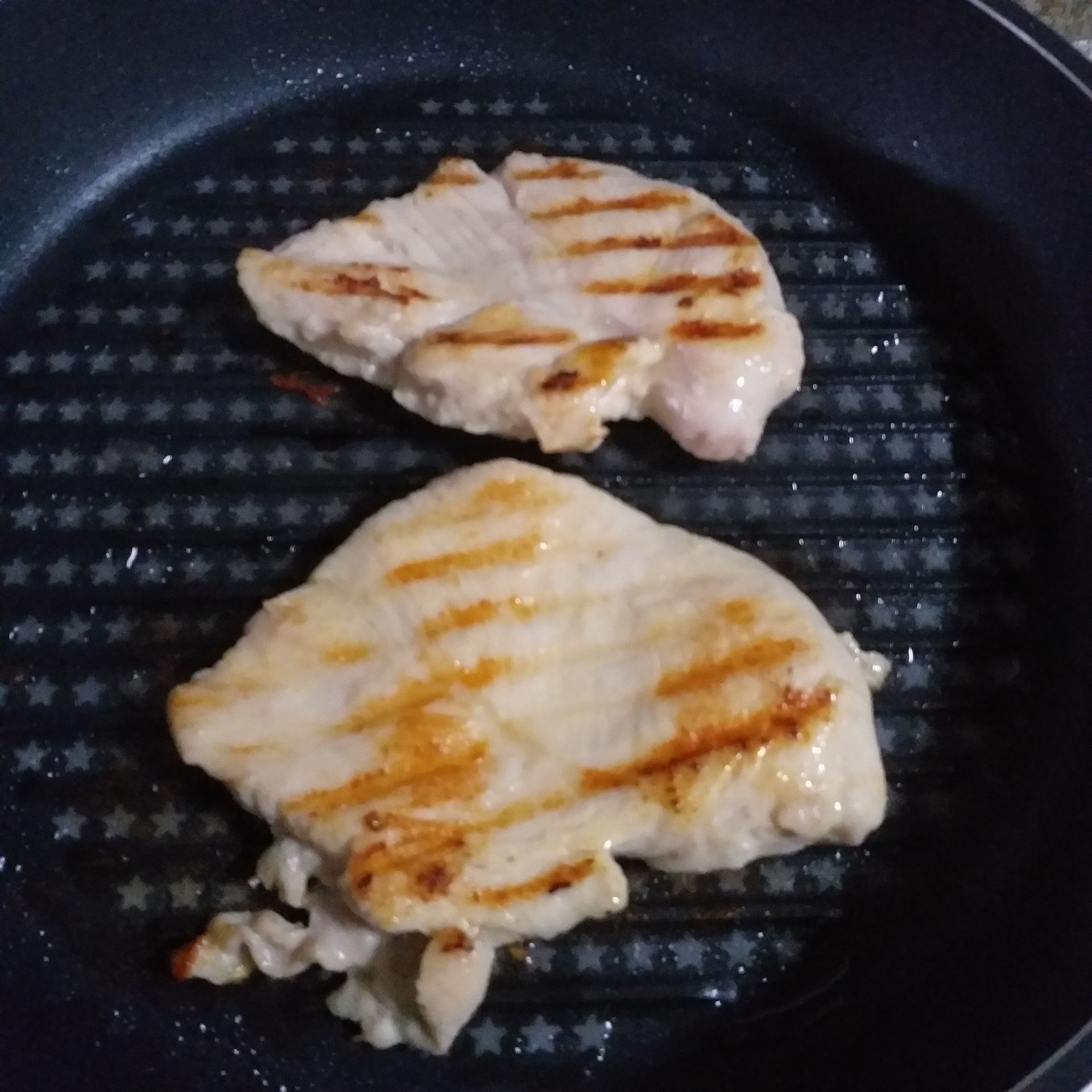 ไก่ย่างหมักซอสคนอร์ขวดรสไก่