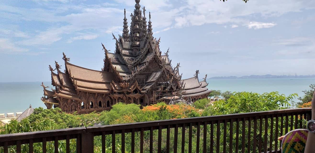 ปราสาทสัจธรรม