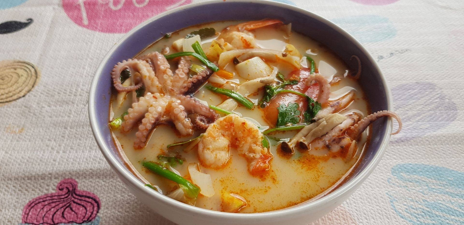 ต้มยำทะเลน้ำข้น