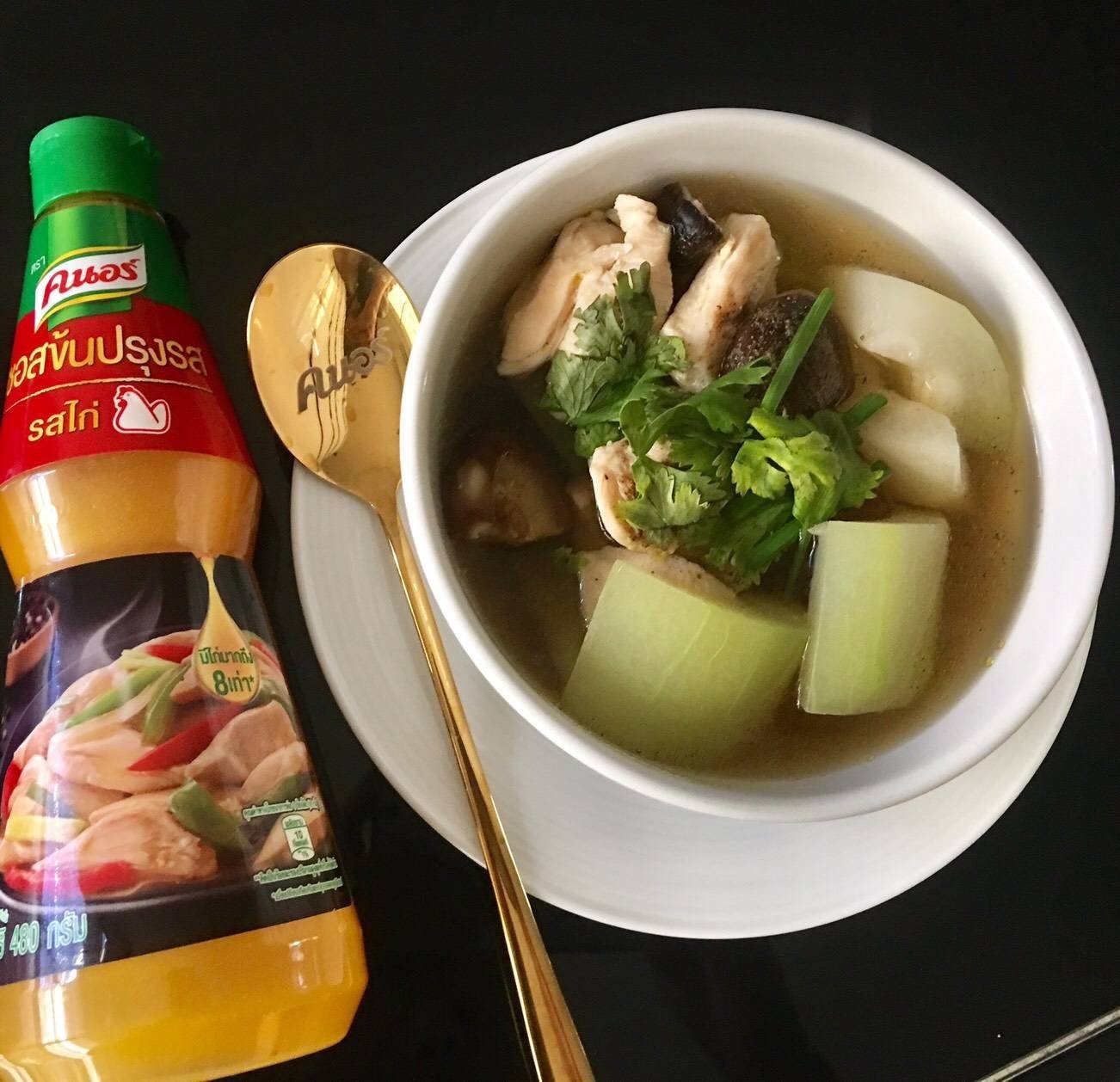 แกงจืดฟักเห็ดหอมอกไก่