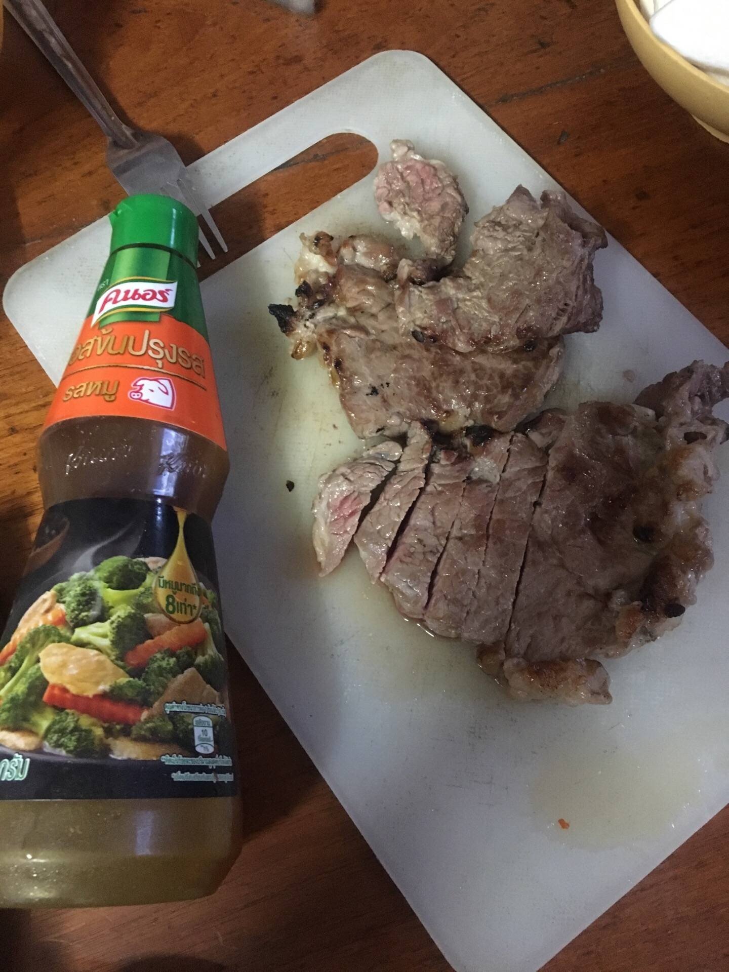 เนื้อย่างหมักซอสข้น