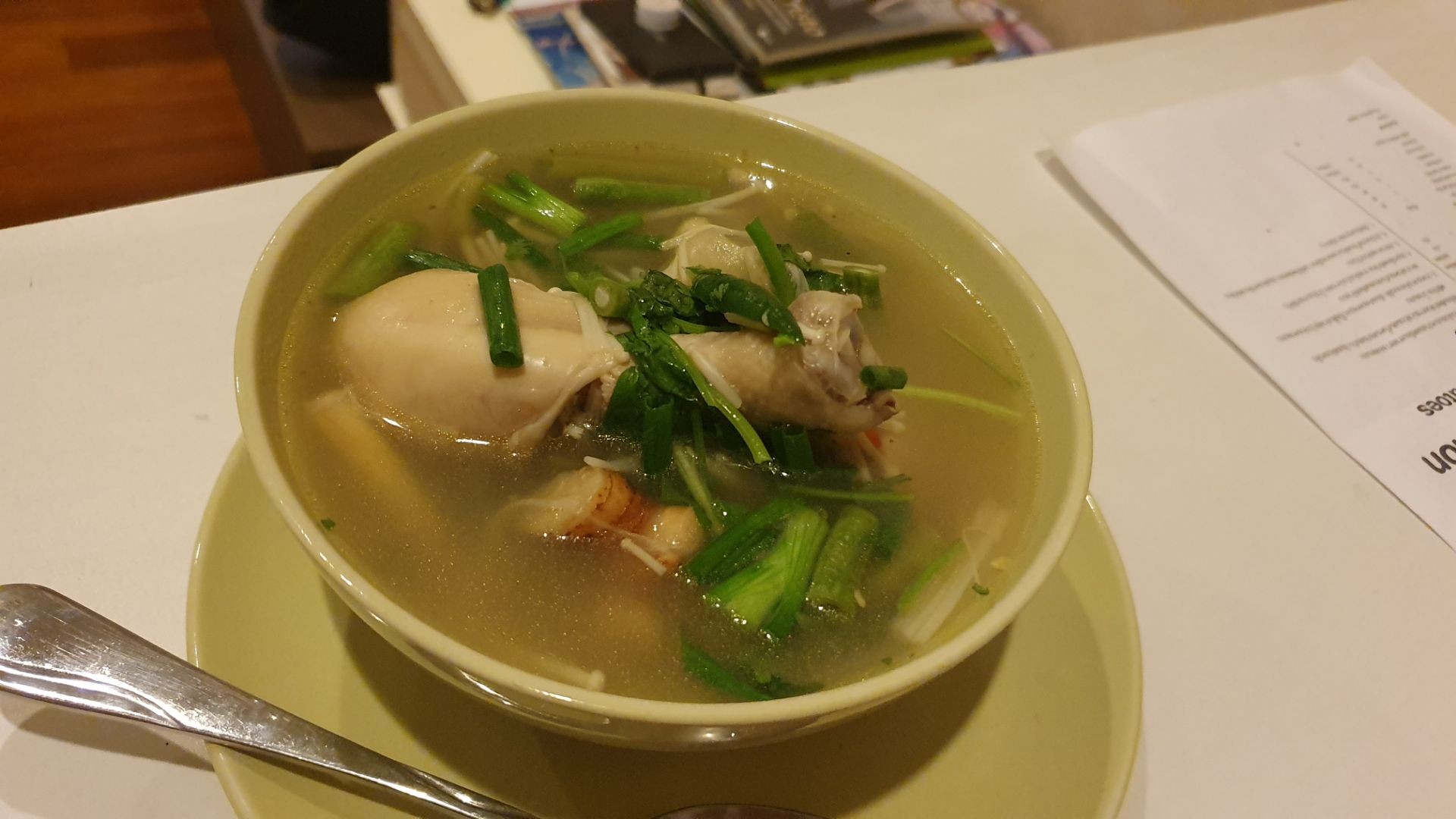 ต้มยำน่องไก่ ใส่ทุกอย่างในตู้เย็น