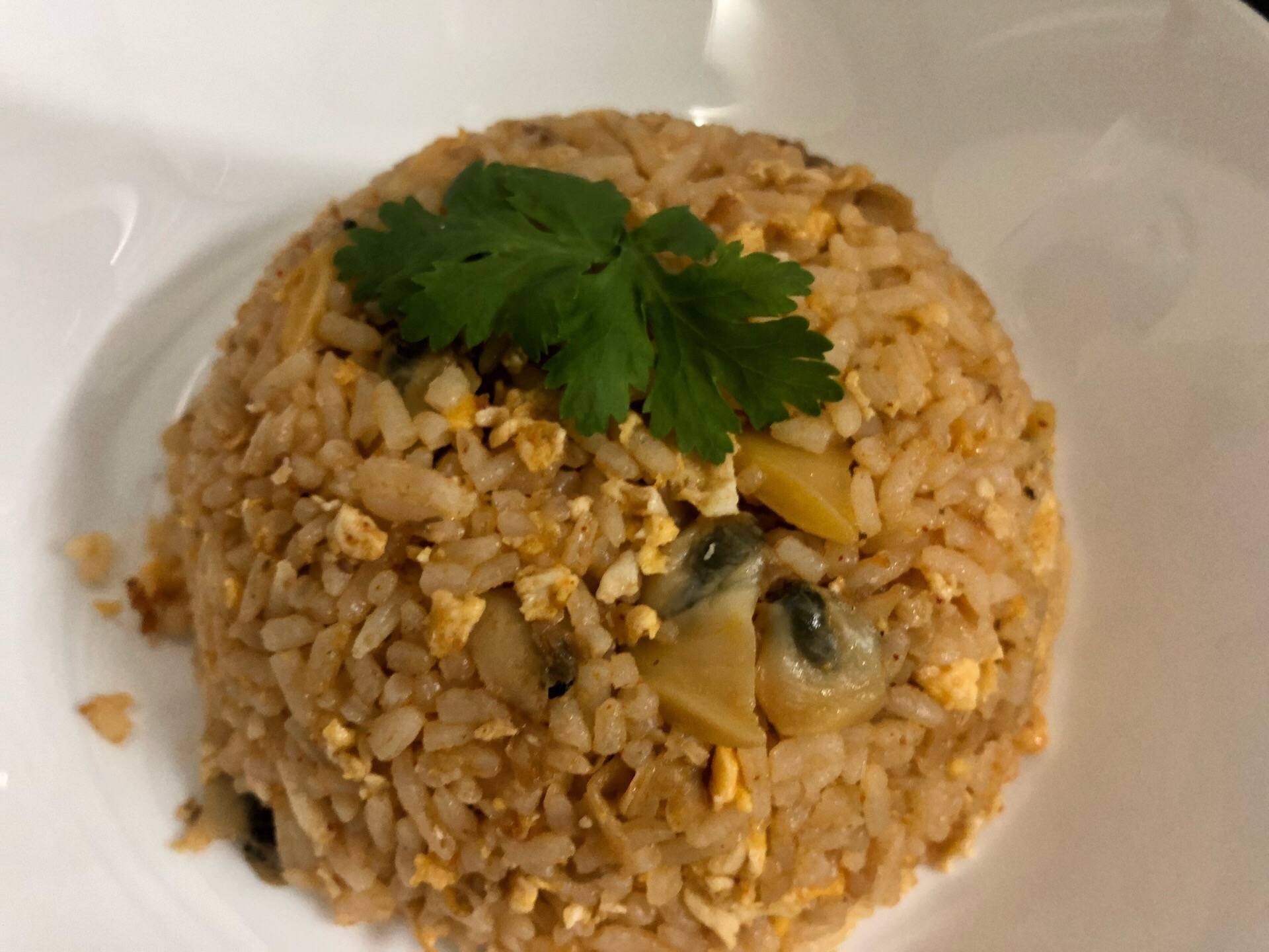 ข้าวผัดหอยลาย 