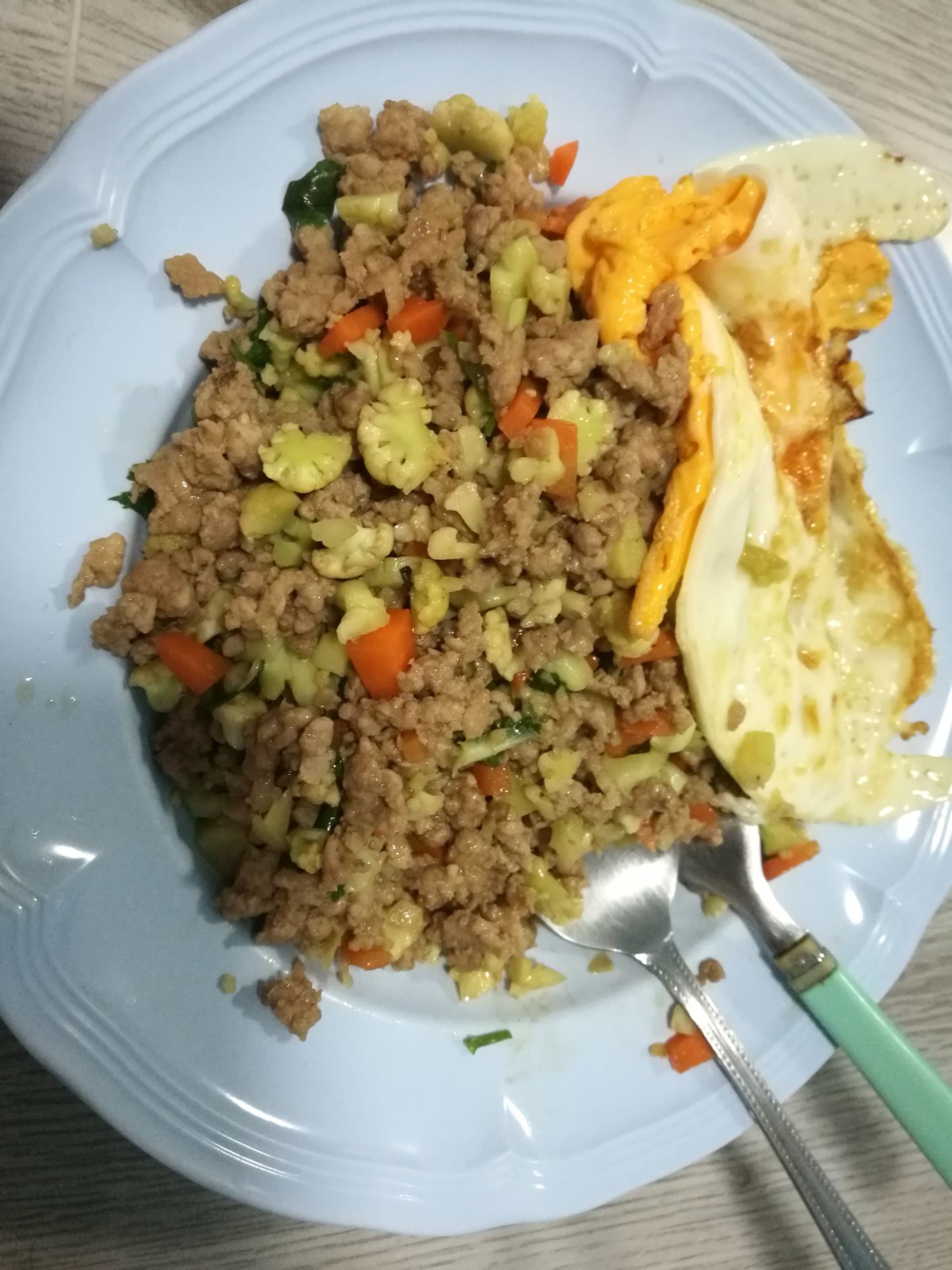 หมูสับผัดกะหล่ำซอย